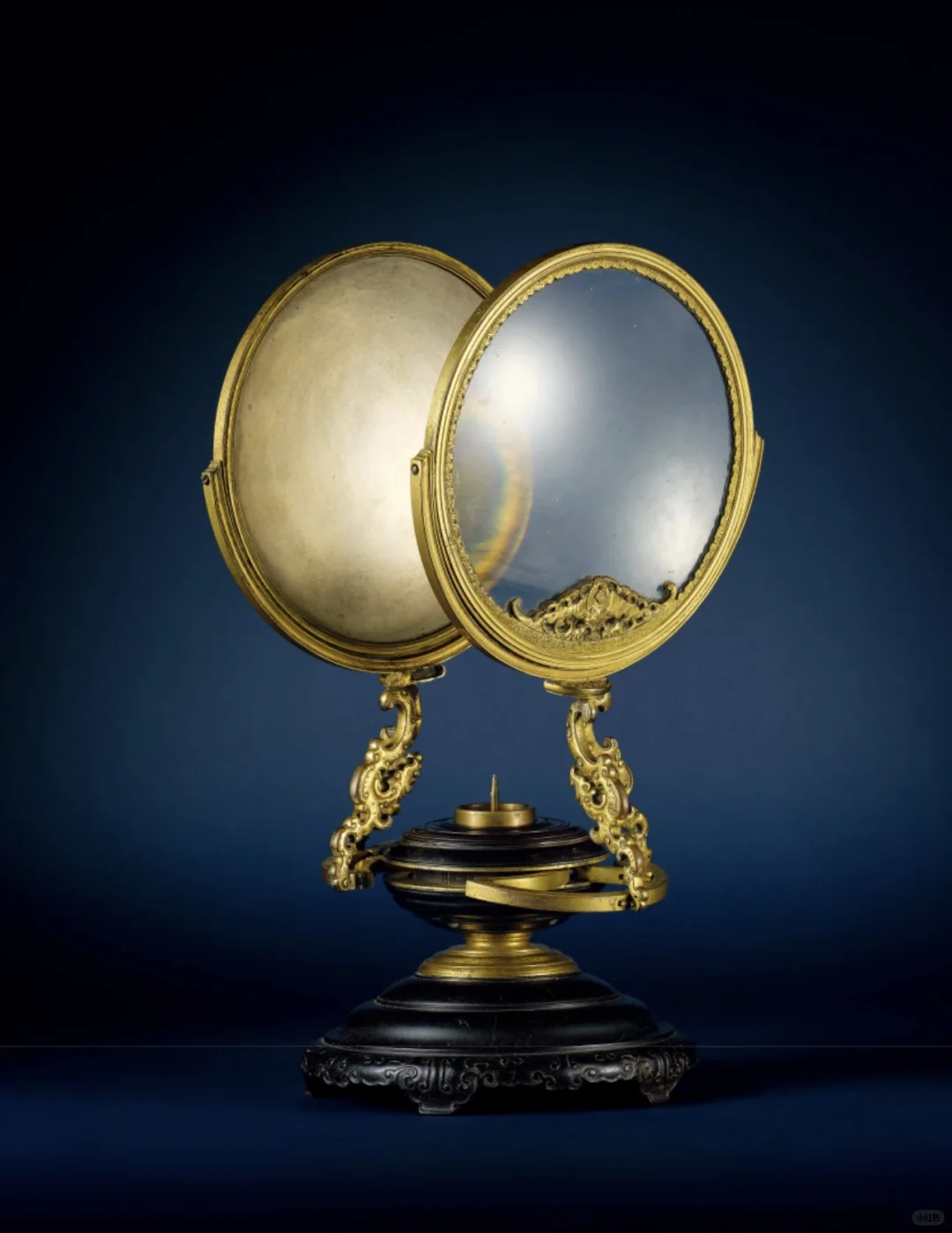 清乾隆御制铜鎏金紫檀座聚光灯