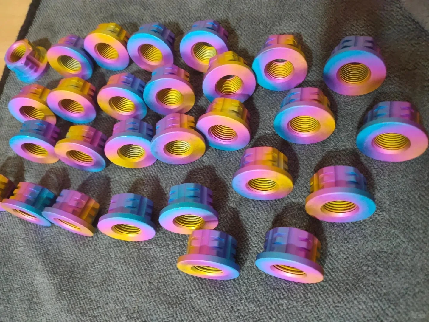 钛合金螺丝加工源头工厂