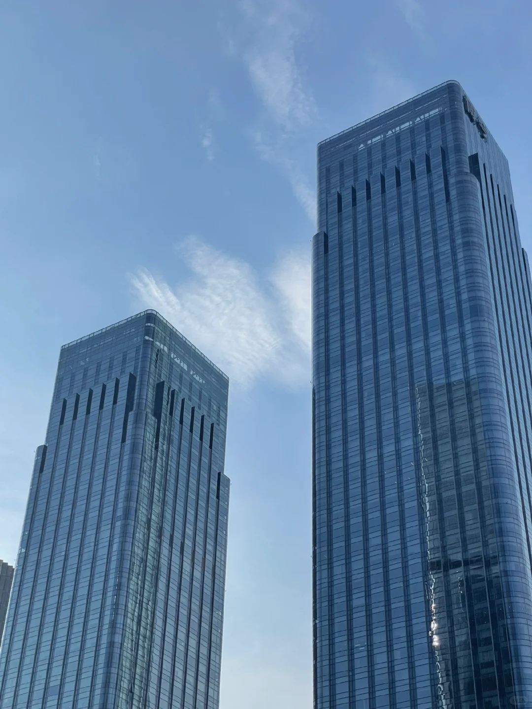 中洲湾的玻璃立面细节