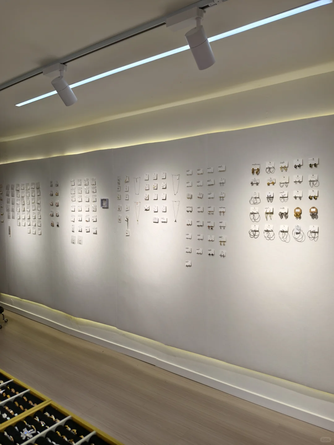 右滑看挂满效果?这真的是同一家店！？