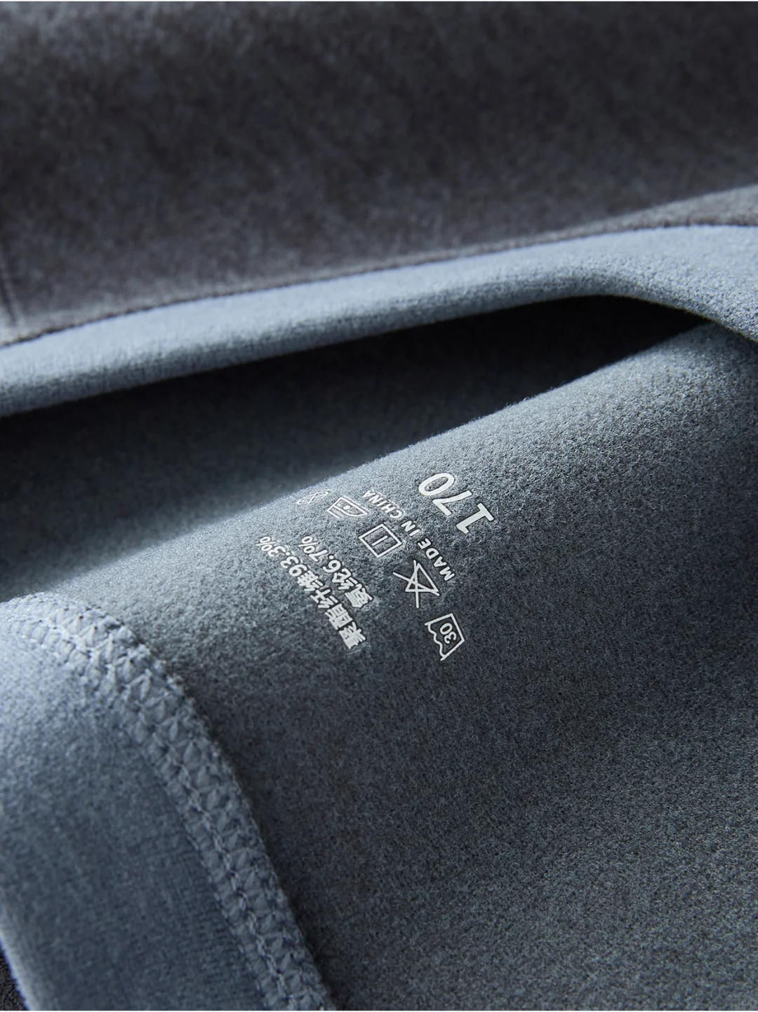 ?【服装面料静物拍摄｜让质感自己说话】