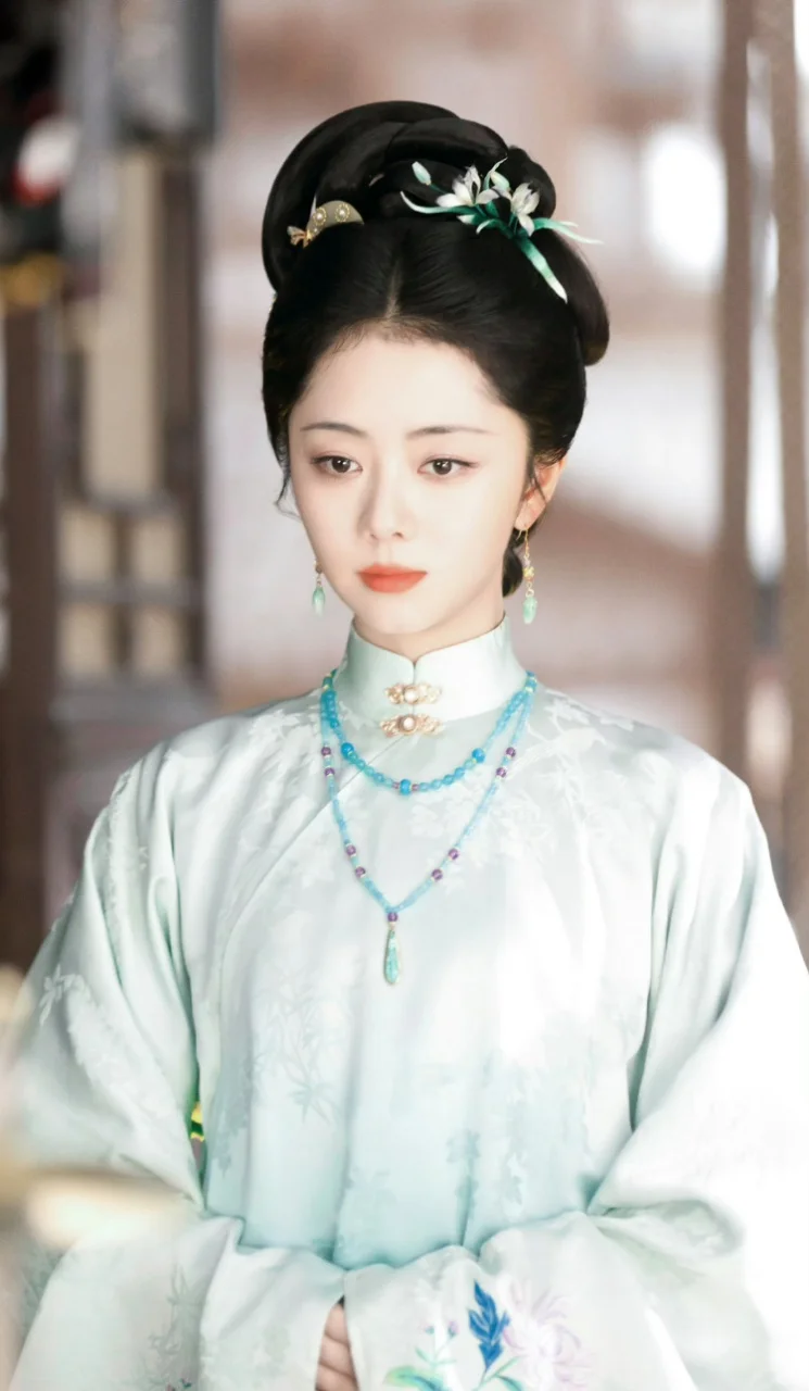 谭松韵也太适合新中式了！