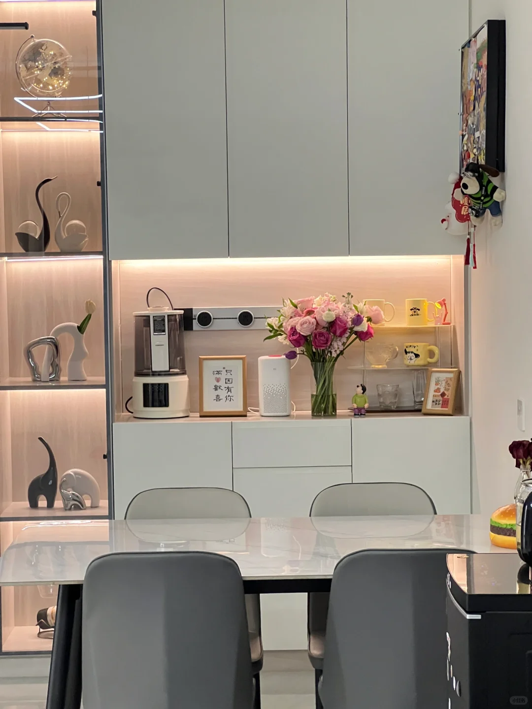 ✨餐边柜+酒柜布置｜我家的小确幸角落?