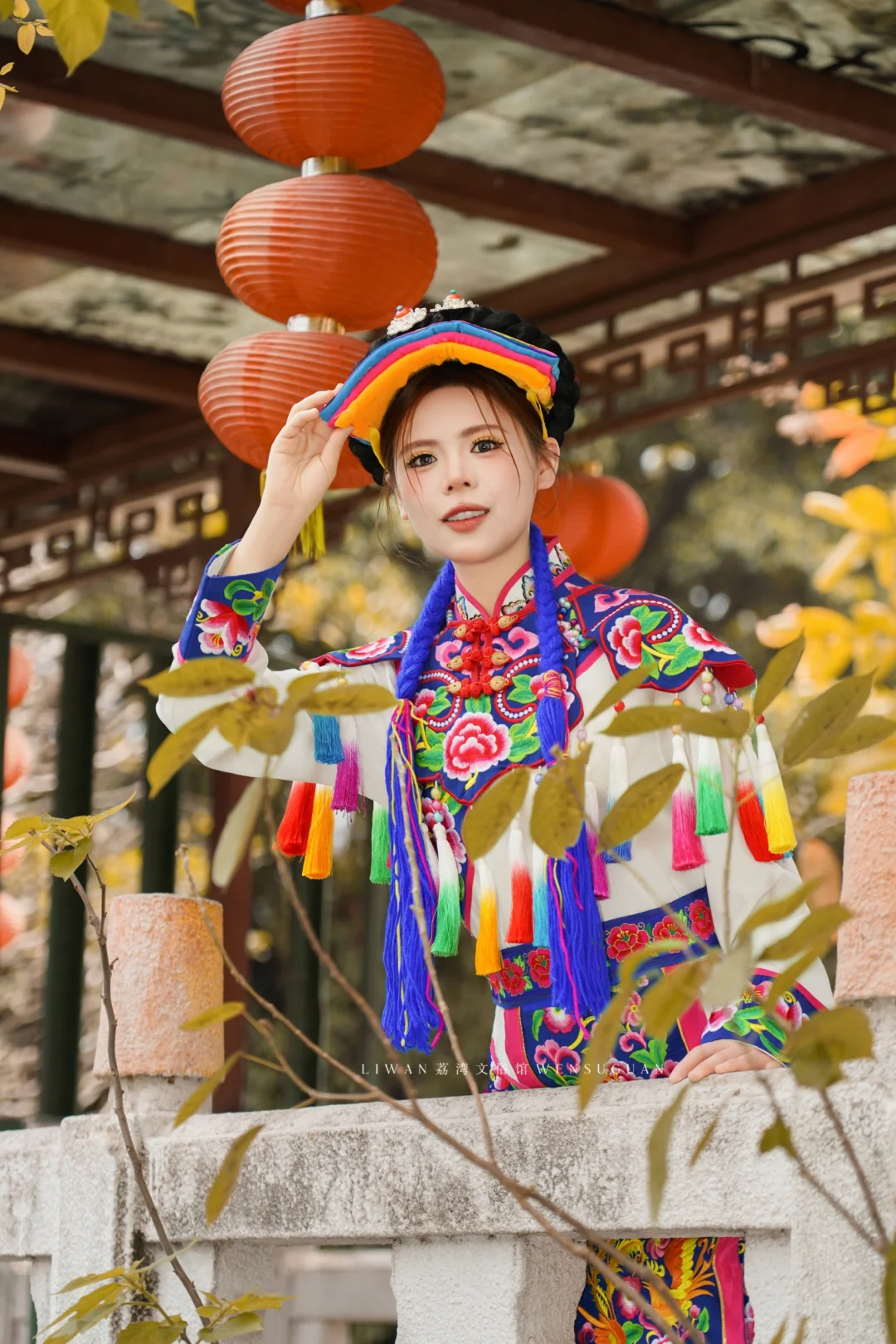 羌族|云朵上的霓裳 指尖的图腾