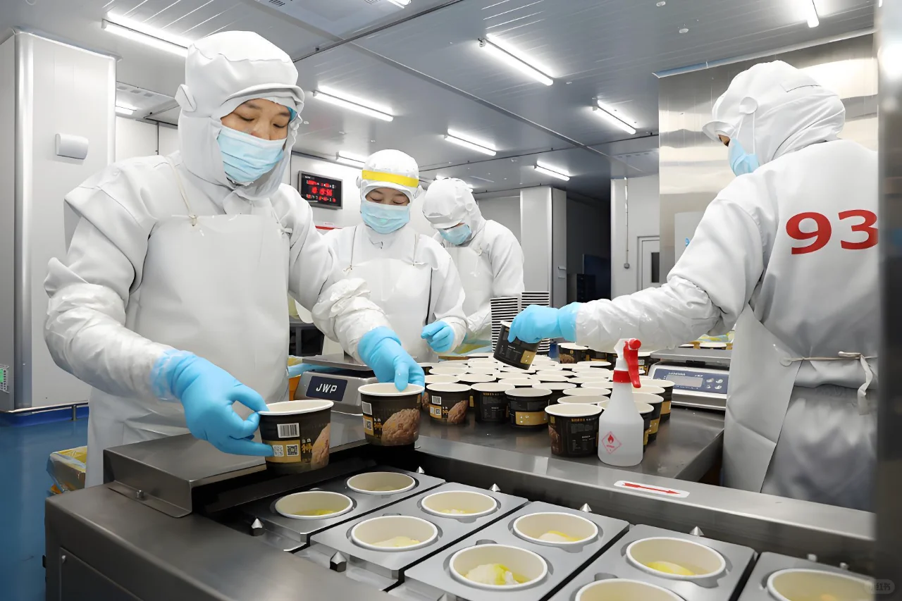 揭秘中央厨房：设备与技术如何协同工作