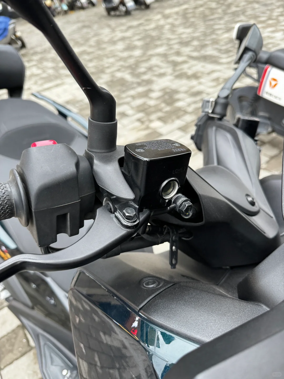 Xmax300 花1188元升级前后刹车方案清单