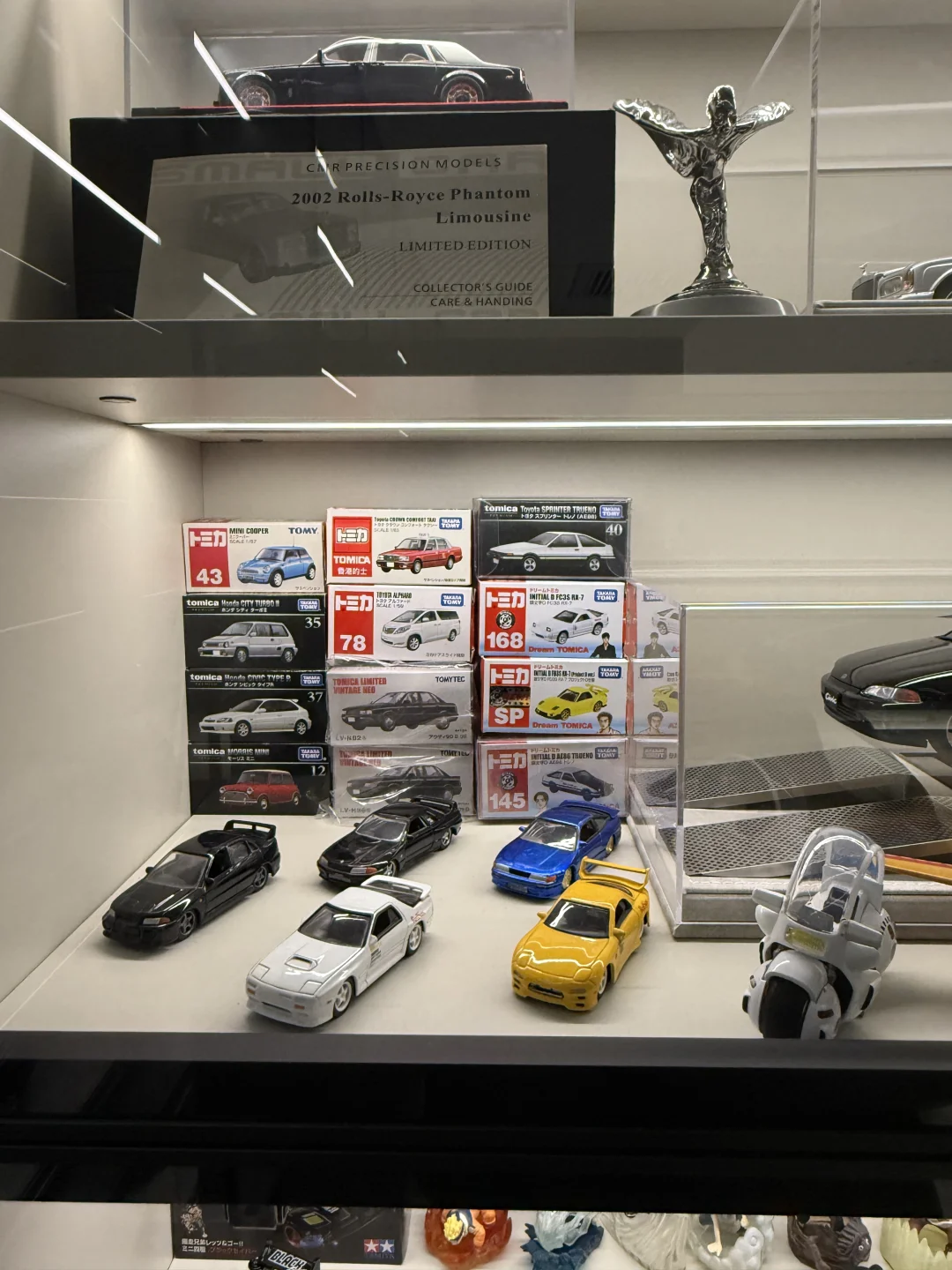 10年收藏 100辆汽车模型我的车库比4S店豪华