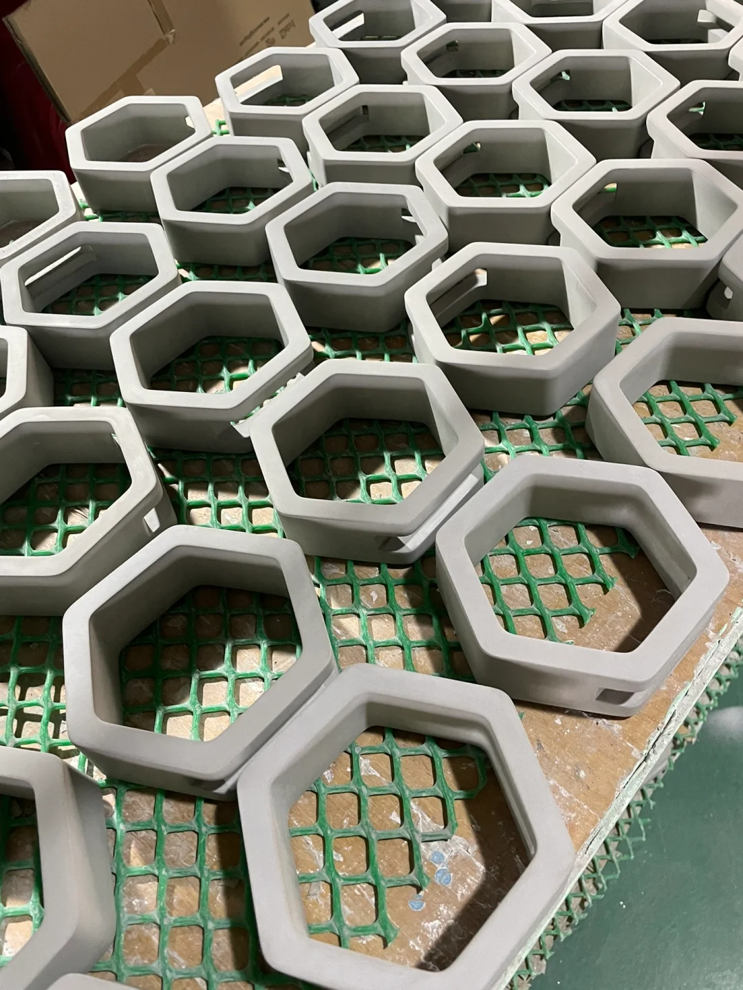 深圳建筑工务署定制混凝土文创，UHPC