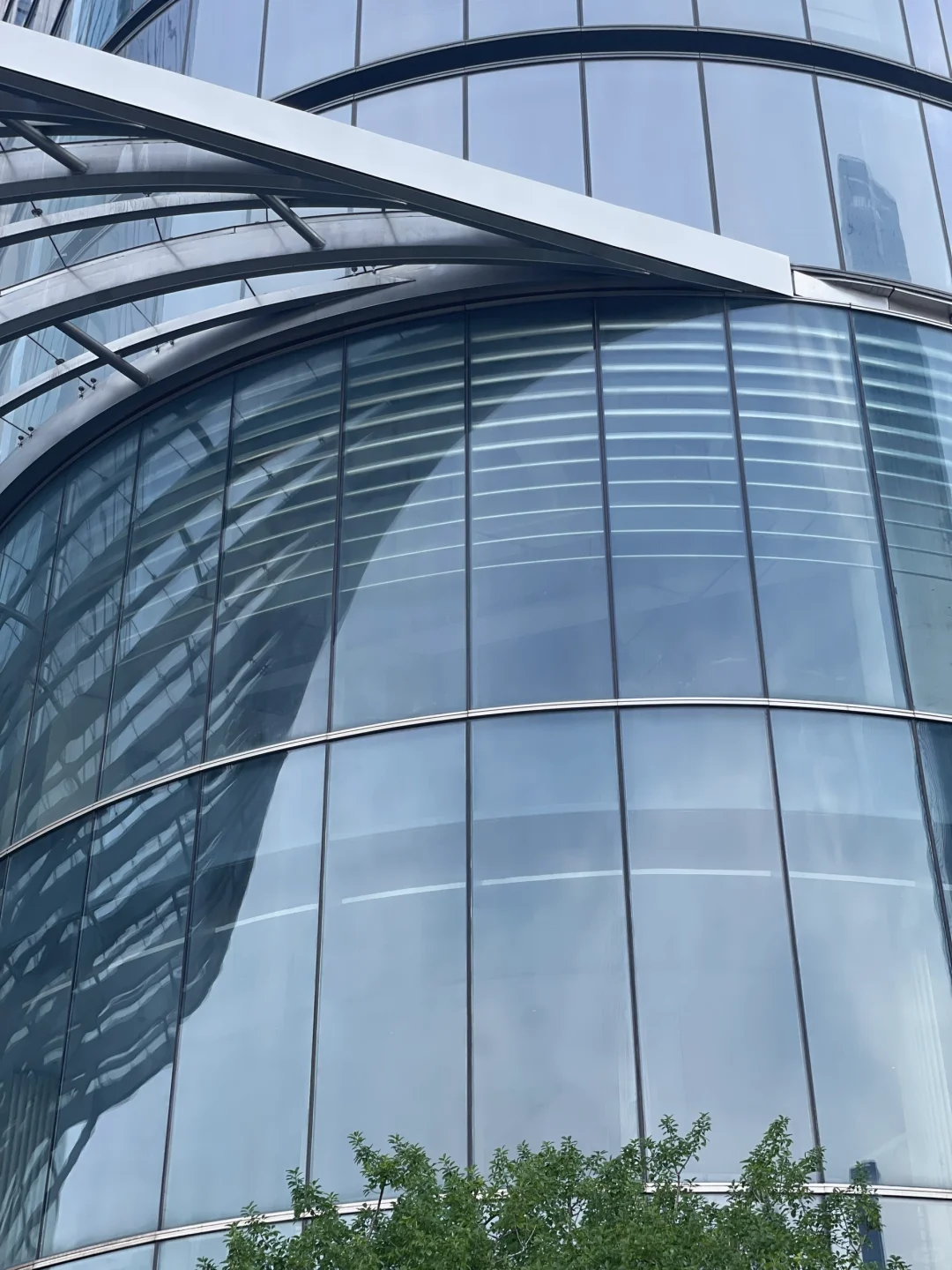 中洲湾的玻璃立面细节