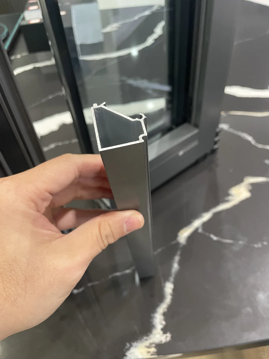 国内铝合金窗在加拿大还是挺能打的