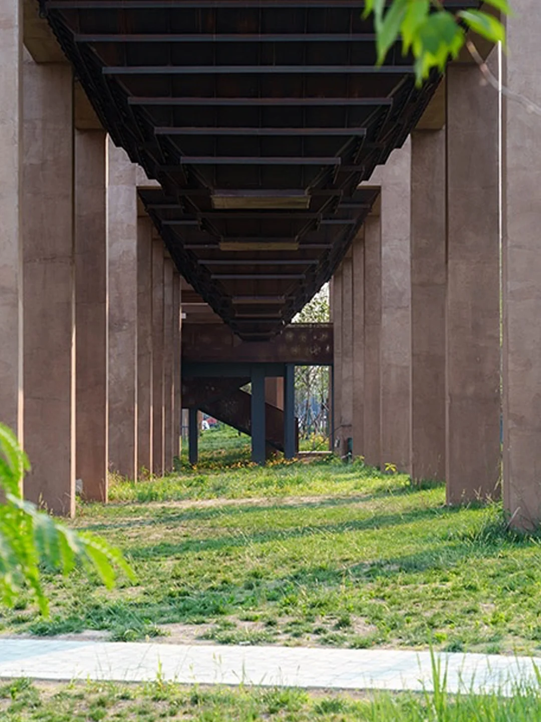 工业美与自然绿?的碰撞 -济宁铁合金1971