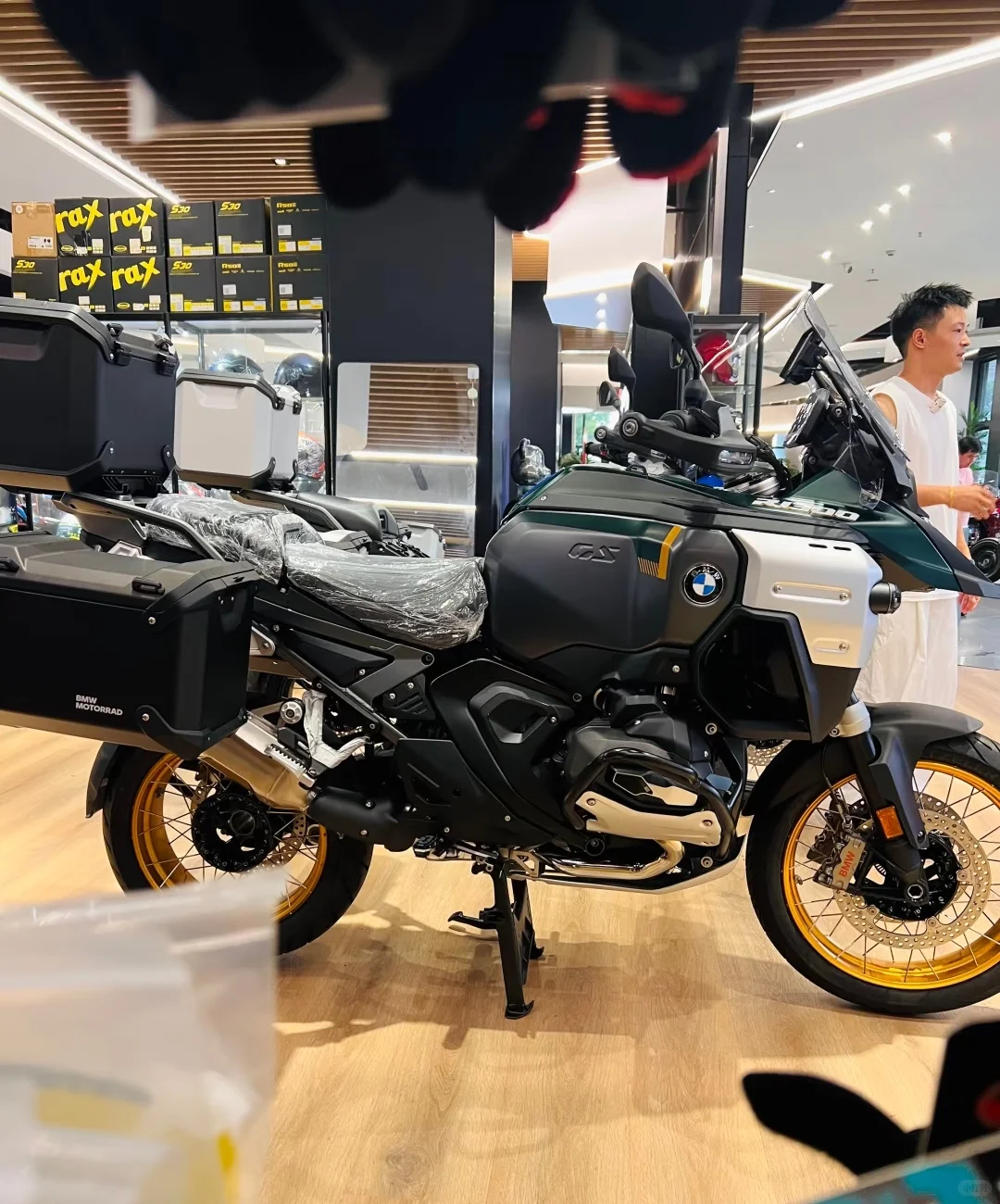 R1300GSADV 719到店啦！确实帅！