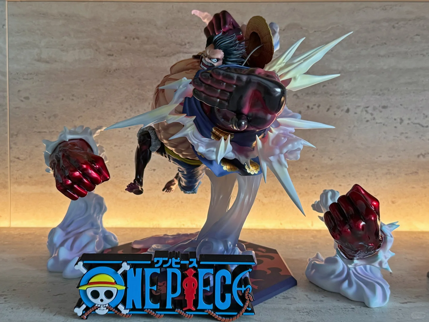 我的海贼王手办收藏（客厅柜）持续更新中……