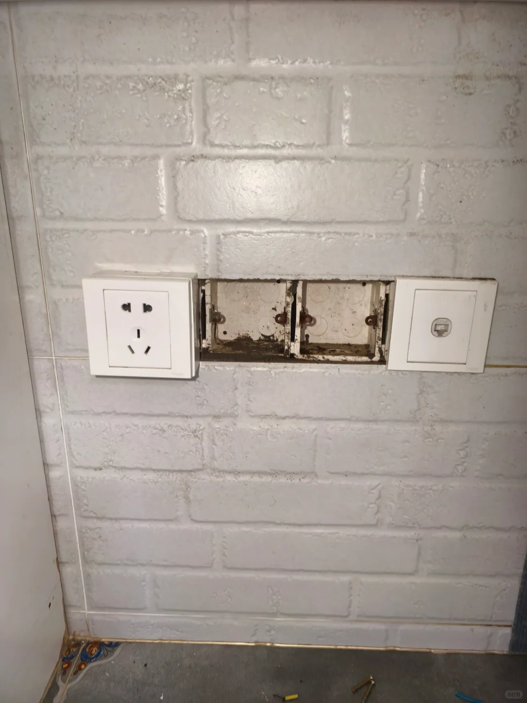 南京电工上门维修，快速响应，服务至上！