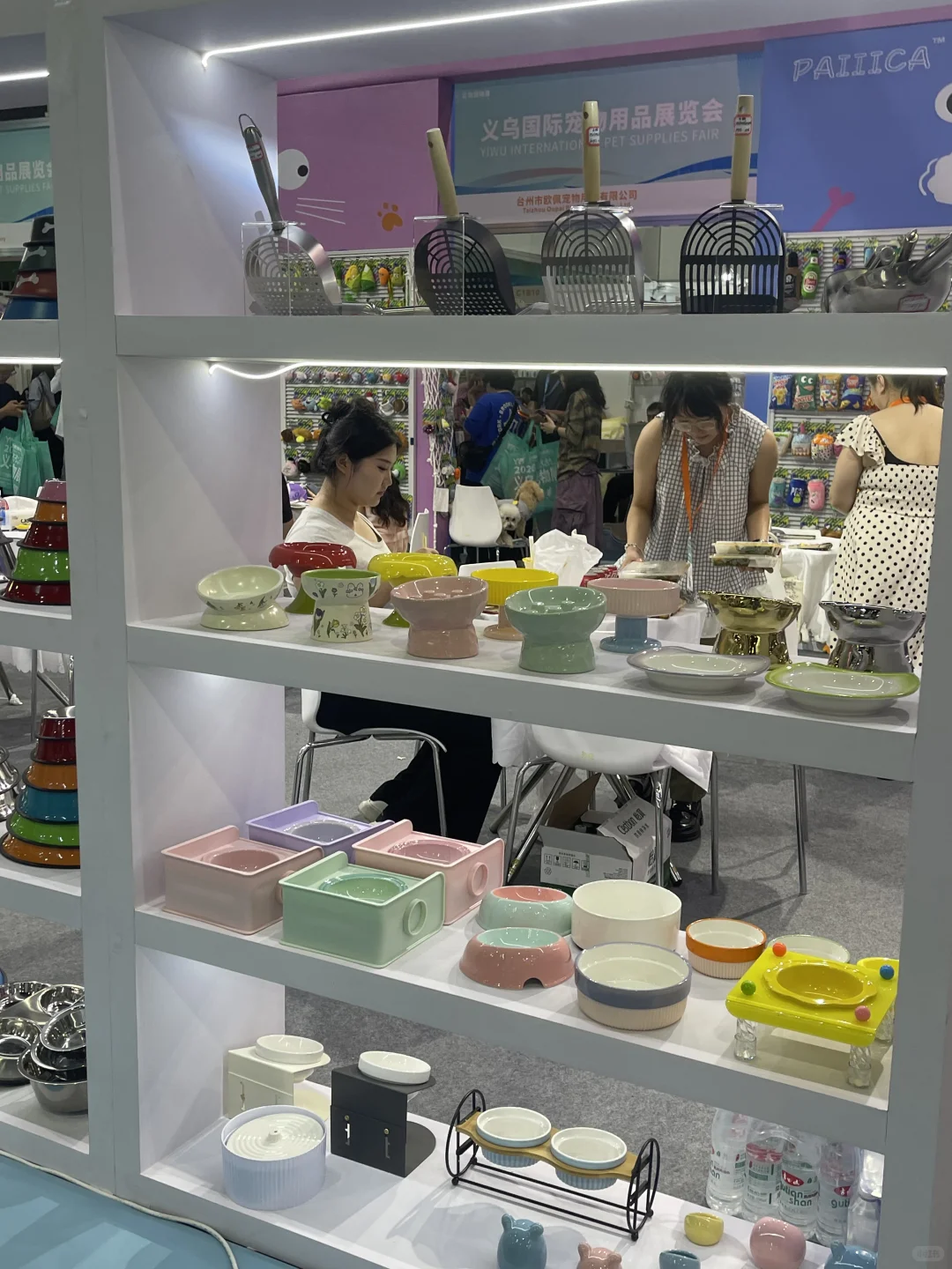 义乌宠物用品档口：“它”经济势头正猛❗️