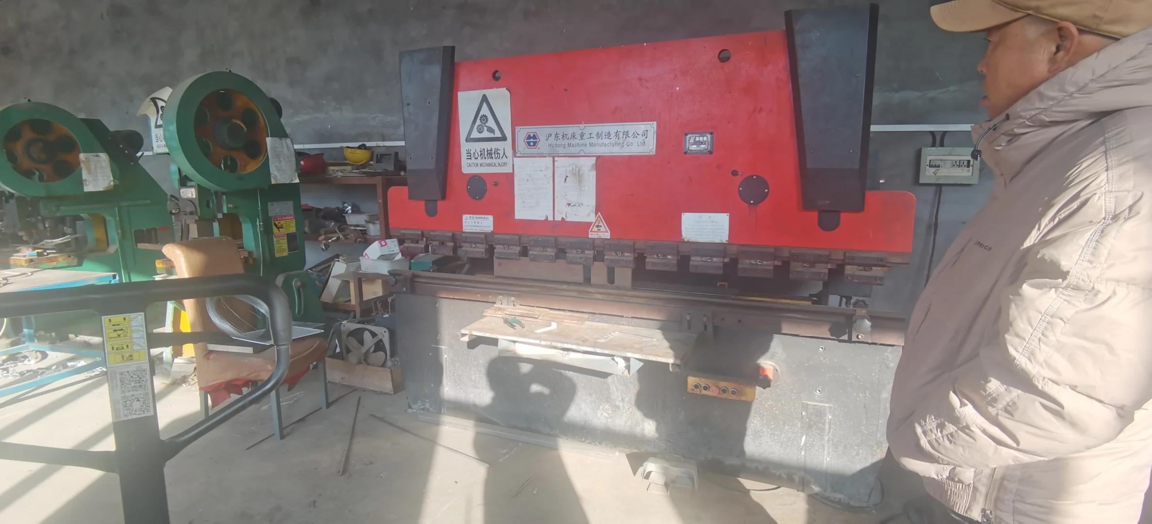 新建厂资金少，求购二手机床设备20台自家用