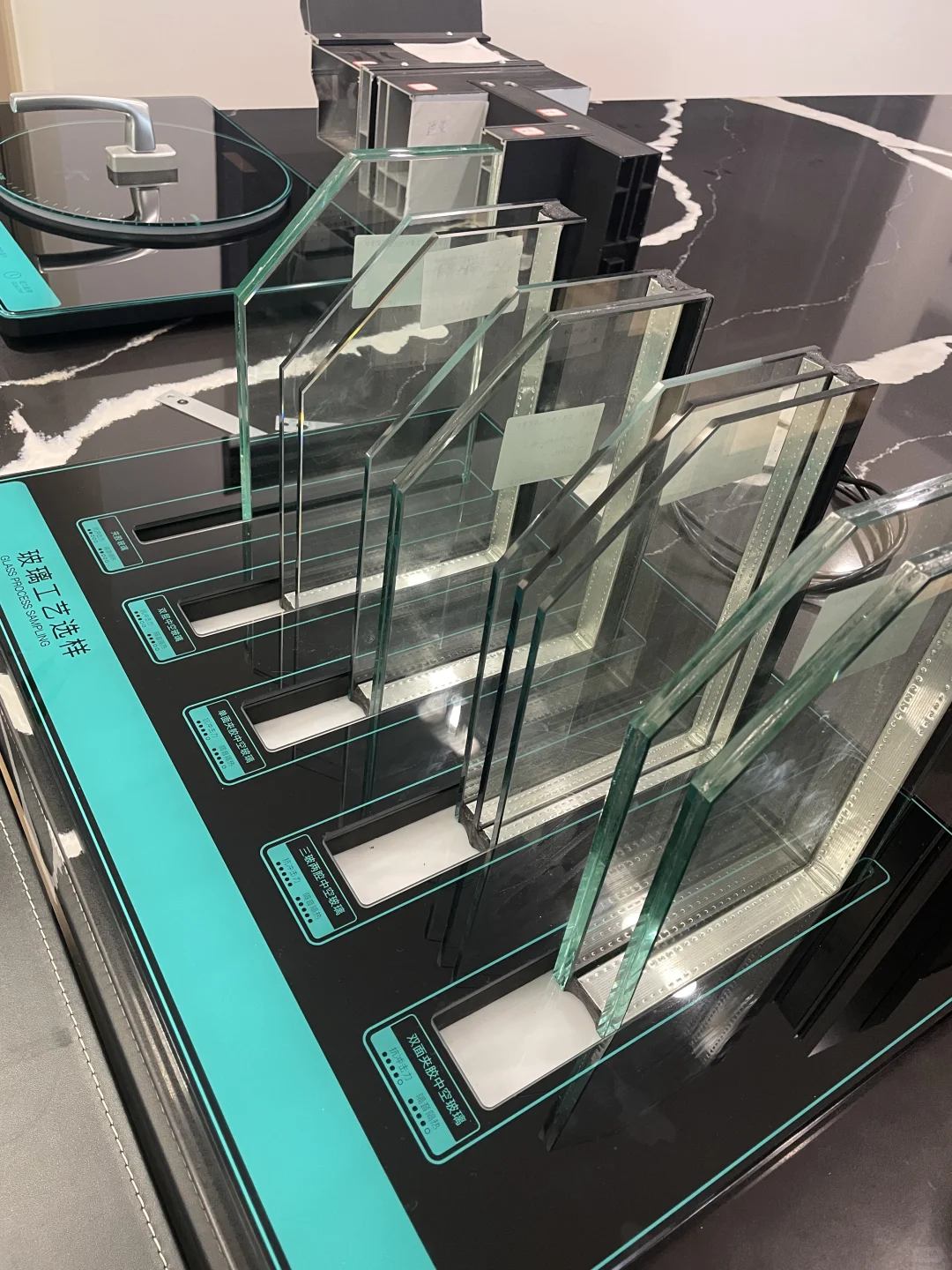 国内铝合金窗在加拿大还是挺能打的