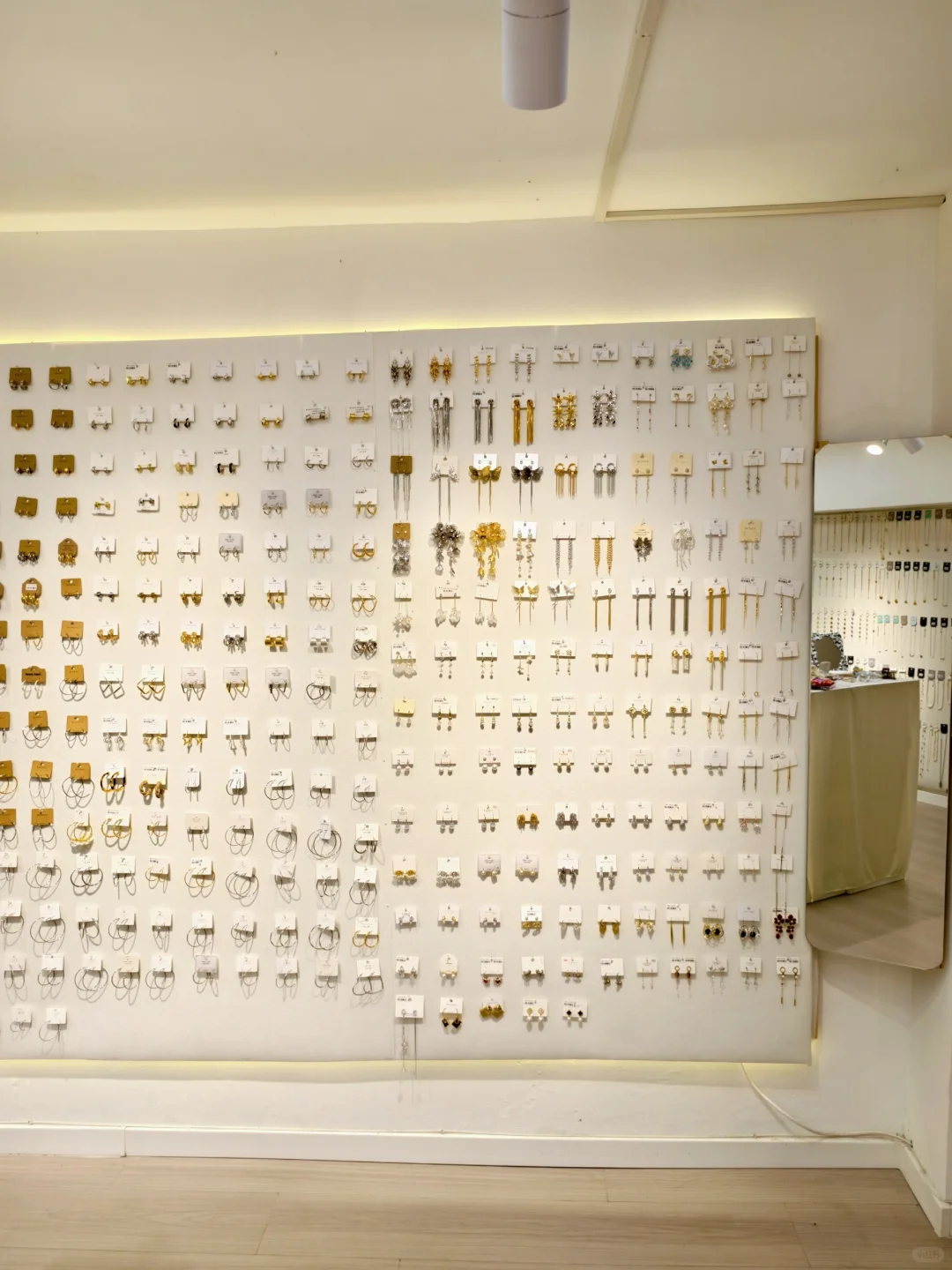 右滑看挂满效果?这真的是同一家店！？