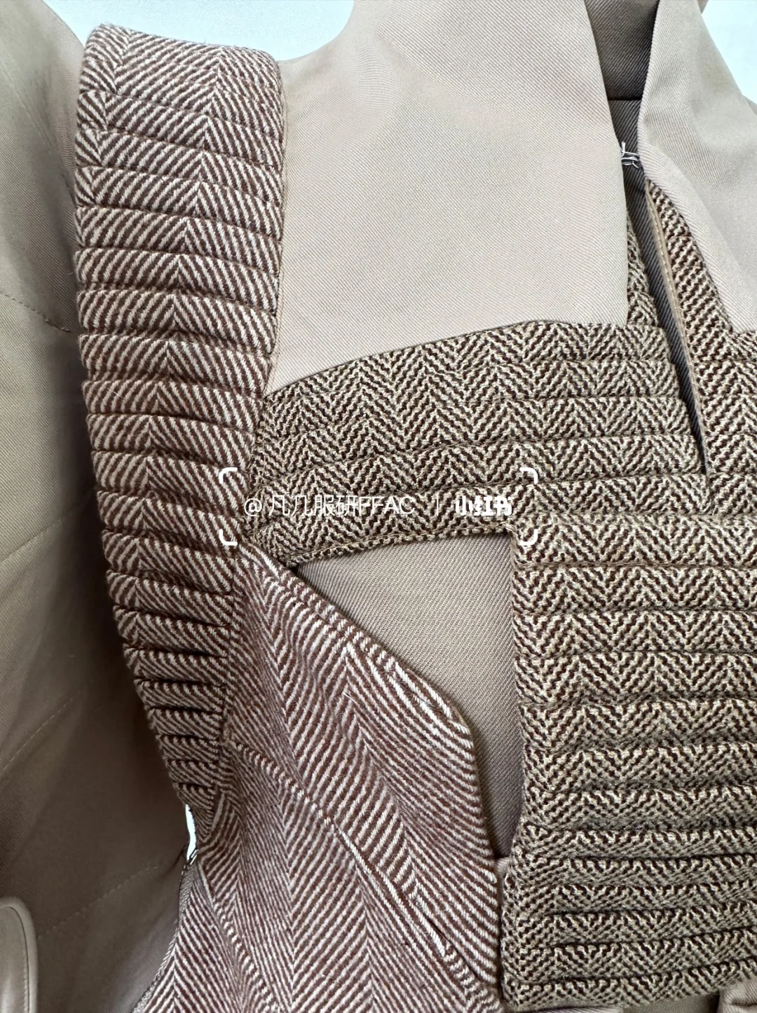 毕设LOOK——OMG！爱上压褶了