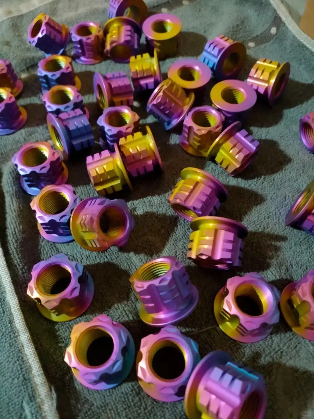 钛合金螺丝加工源头工厂