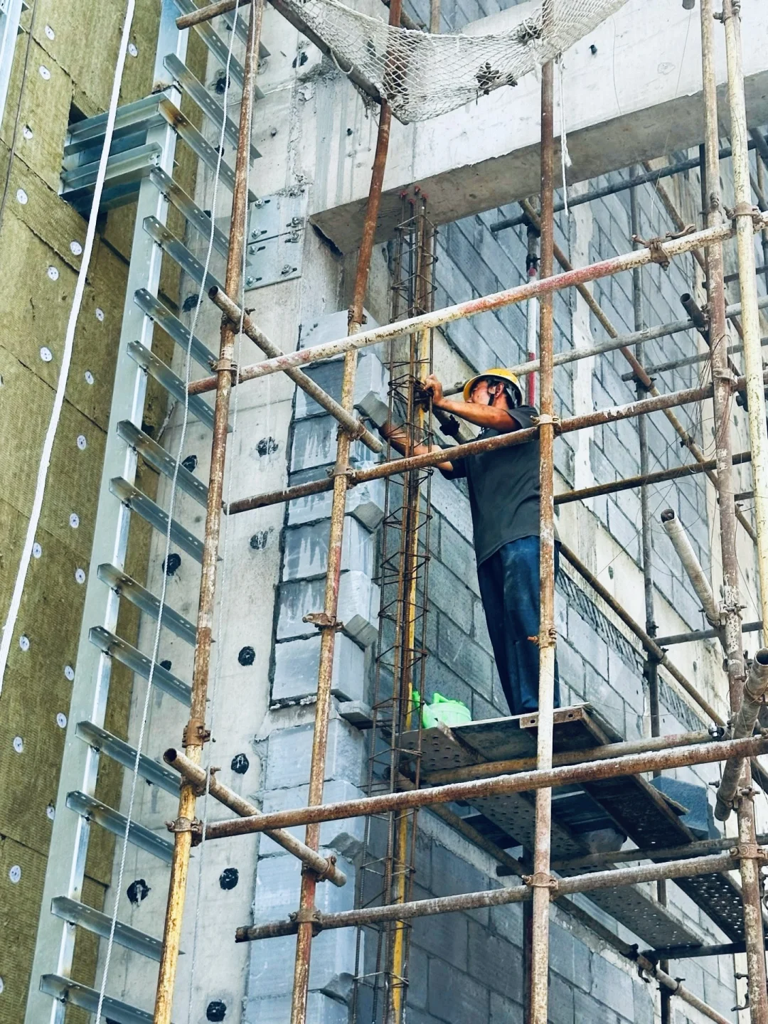 ?40℃暴晒下的“城市上妆师”