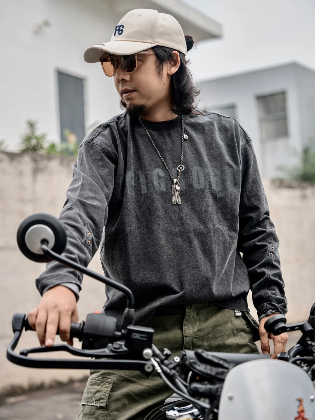 小短腿就要骑大摩托！