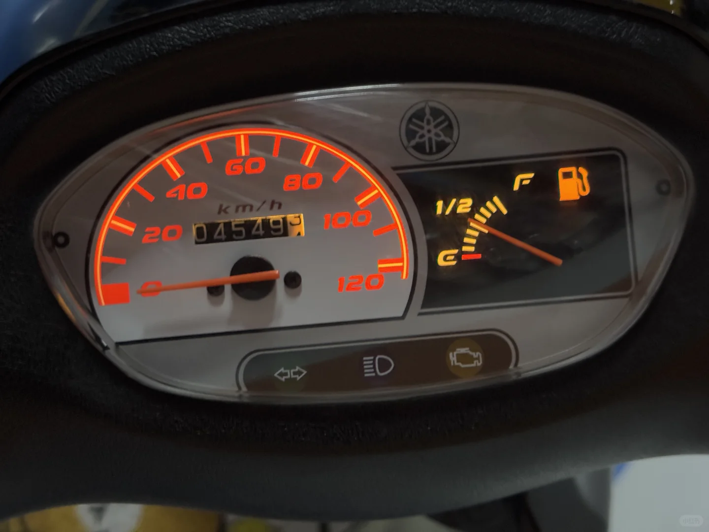 雅马哈福喜100cc