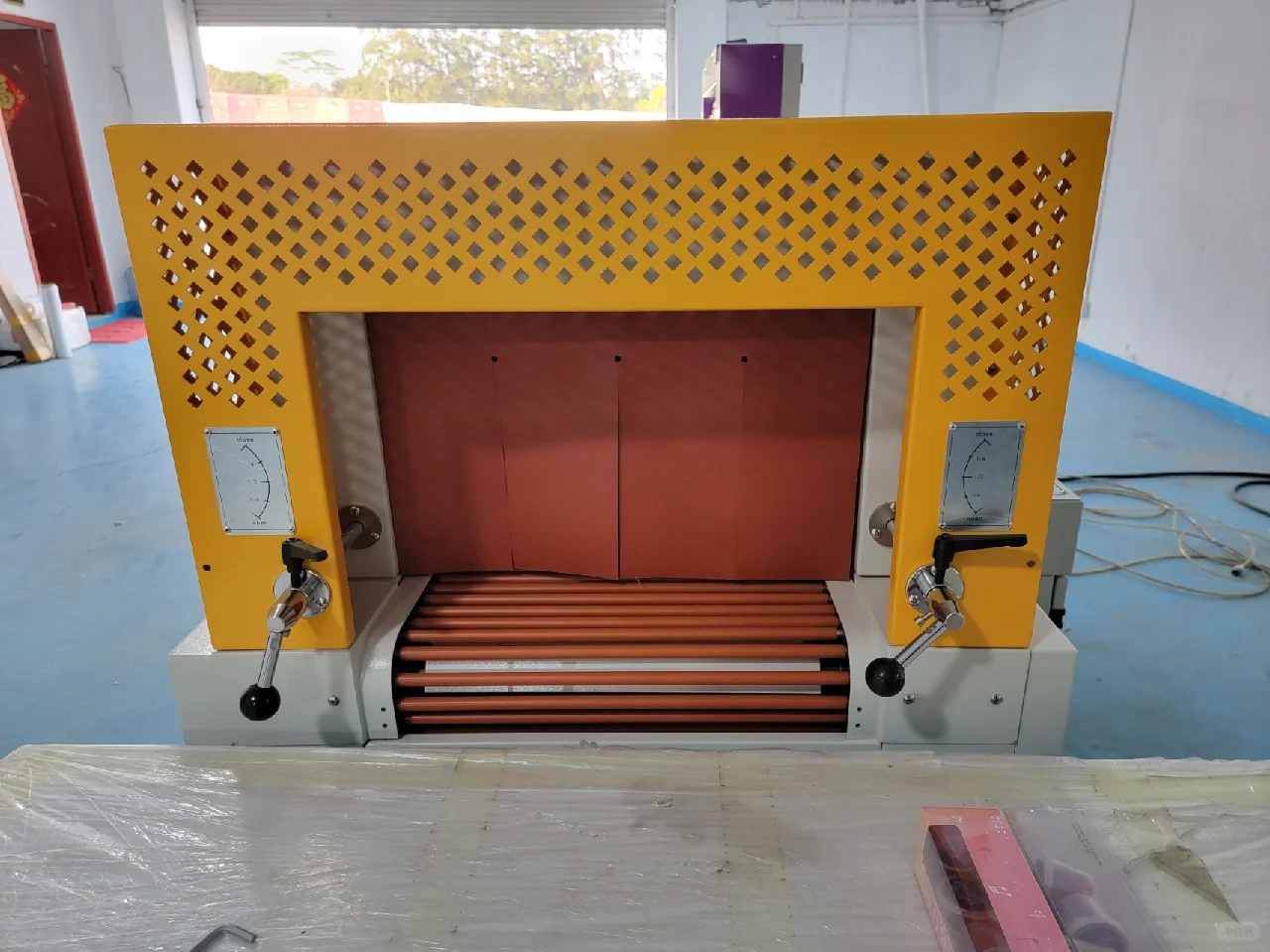 全自动高速枕式热收缩膜包装机