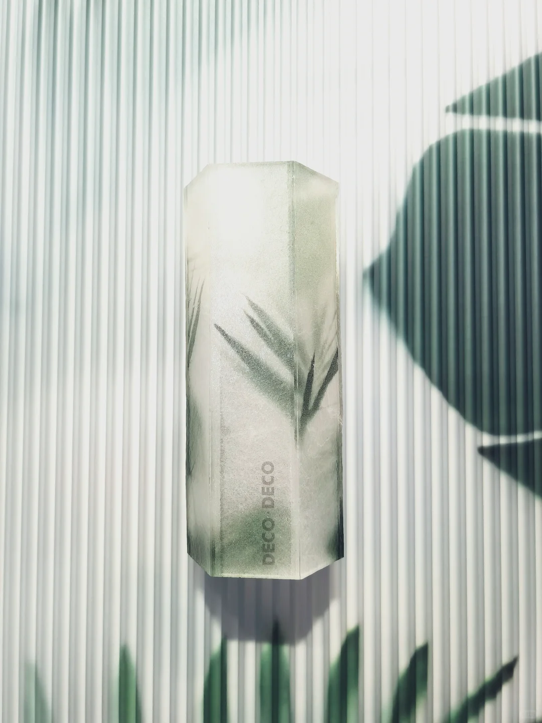 通透轻盈树脂玻璃打造出一眼惊艳的森林空间