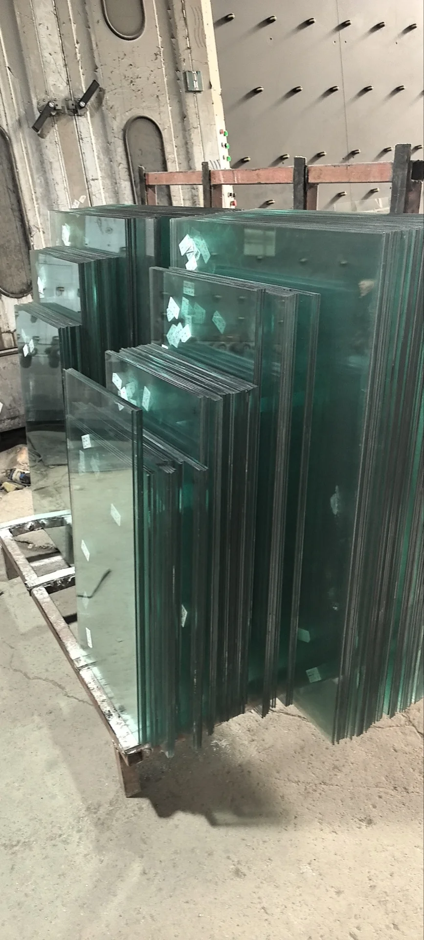 【重庆人自己的钢化玻璃厂｜开了15年，3000