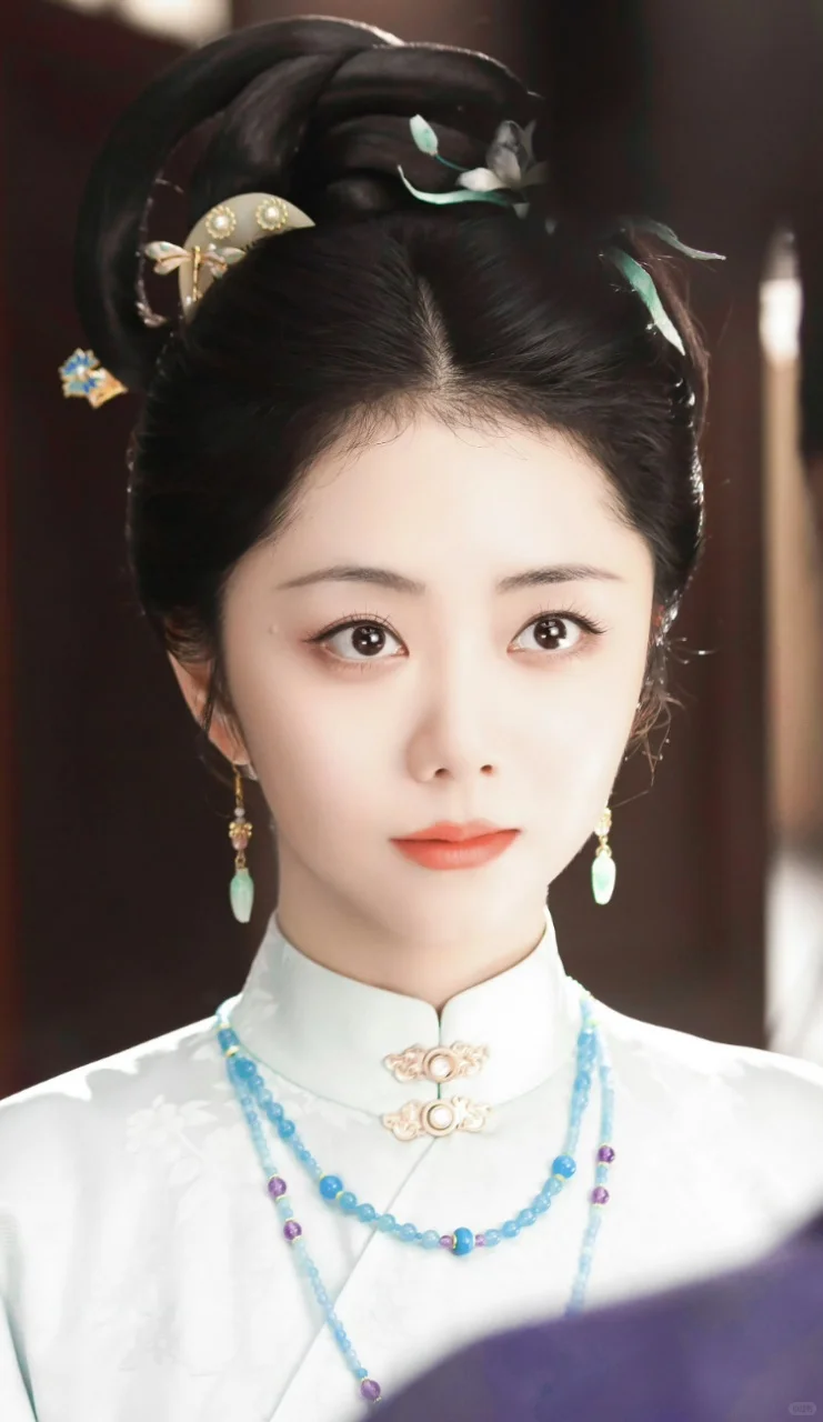 谭松韵也太适合新中式了！