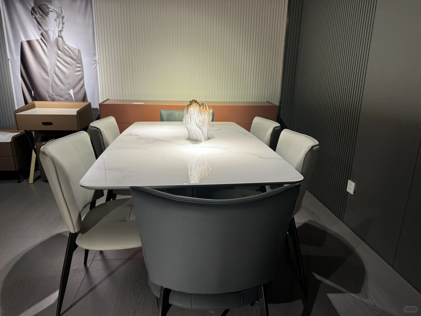 微晶玻璃台面质感真的很棒