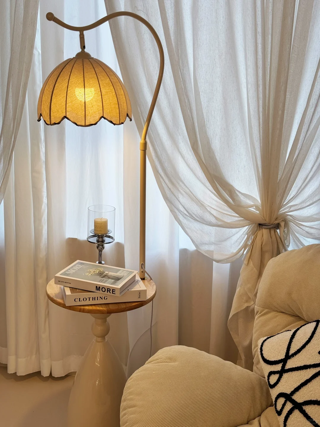 ?奶油风法式落地灯｜我家氛围感的神来之笔！