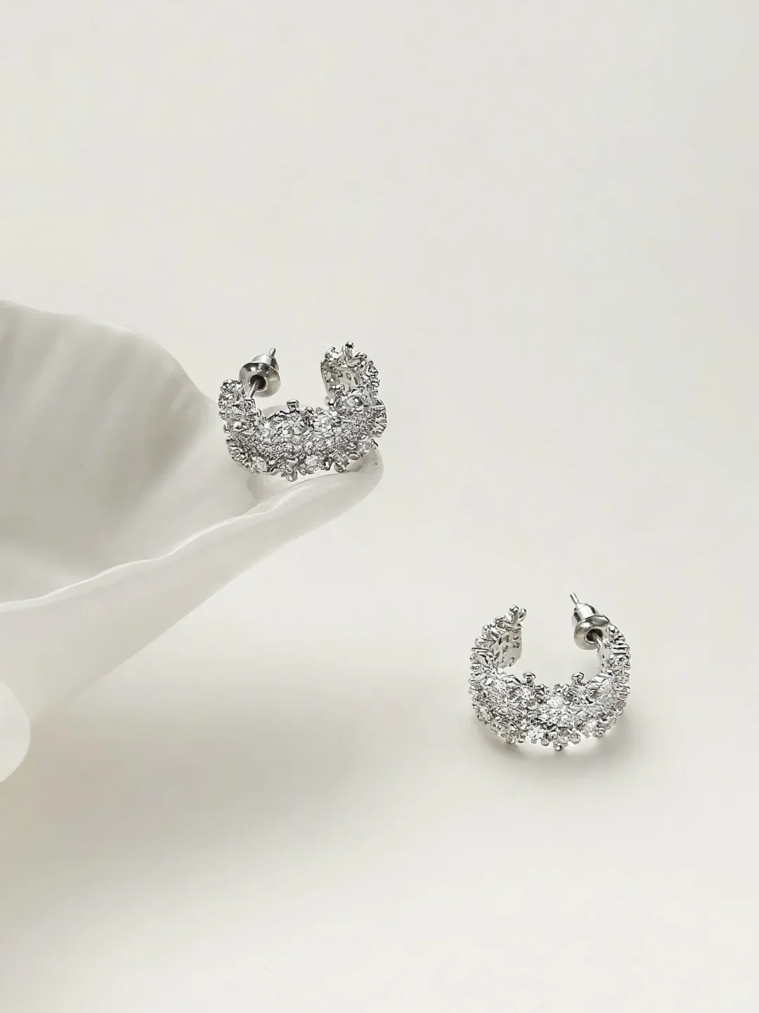 如何低成本拍摄耳饰???