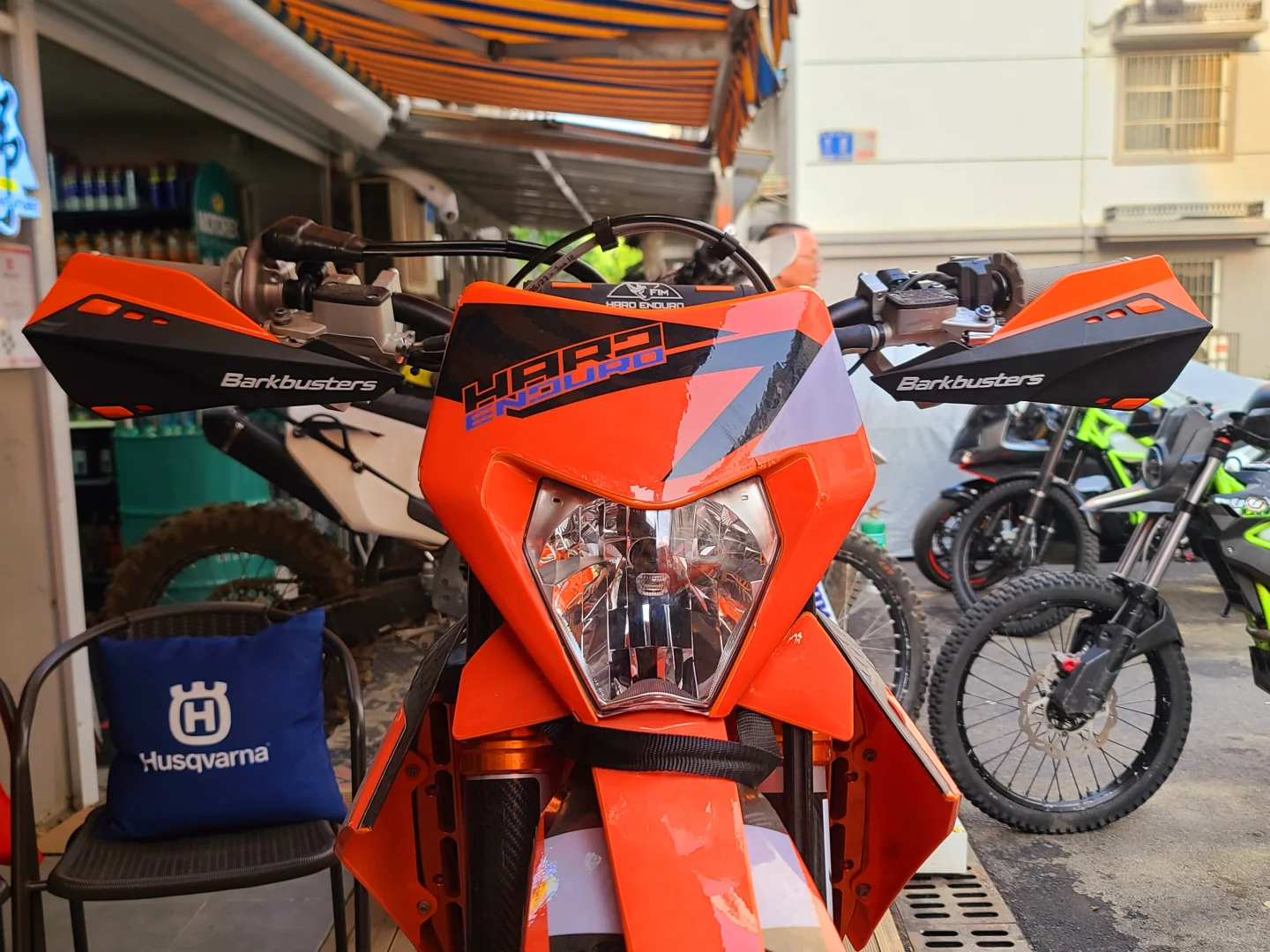 “座高-8CM的EXC长啥样?”-KTM EXC300 HE