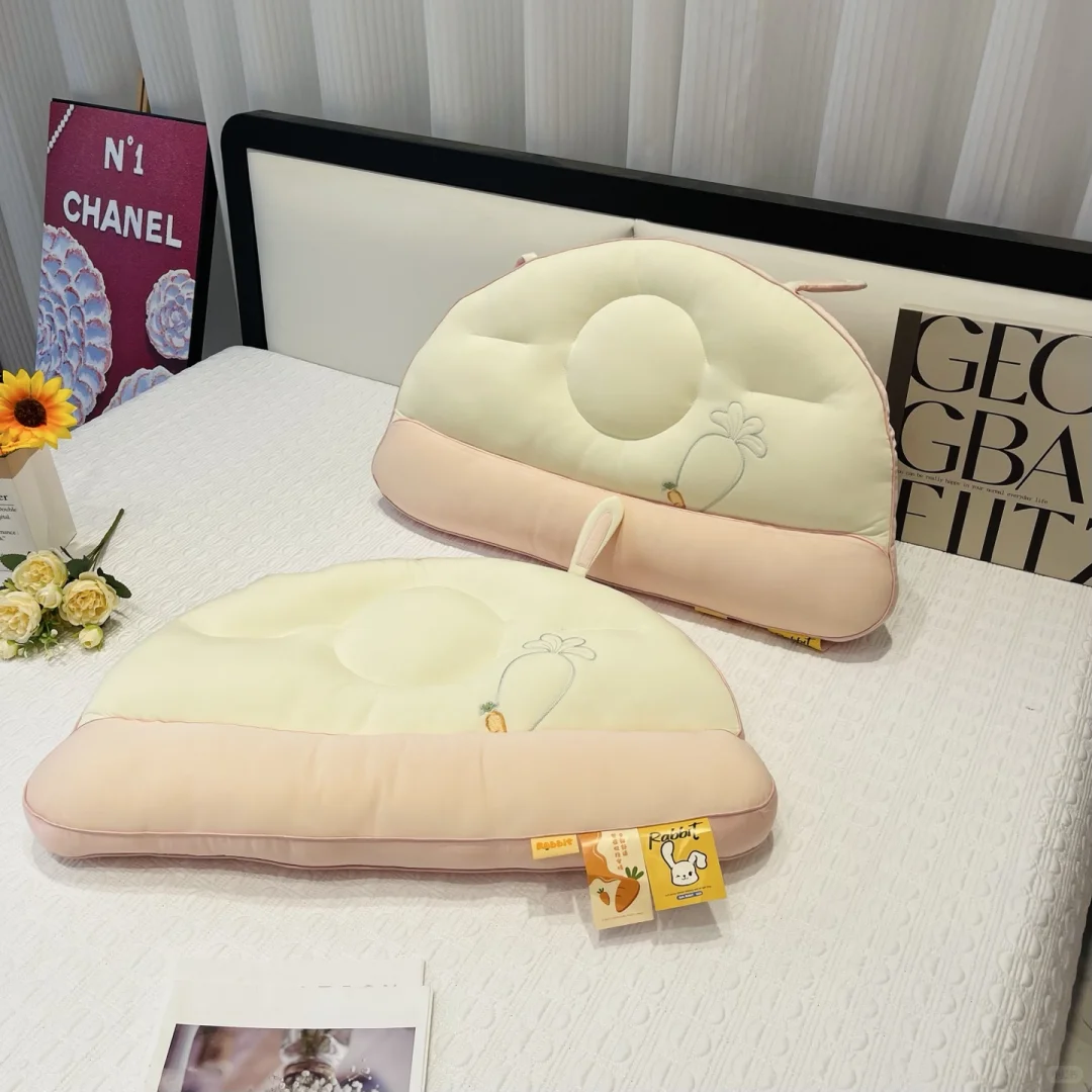 是谁发现了这么可爱有设计感的枕头呀！！