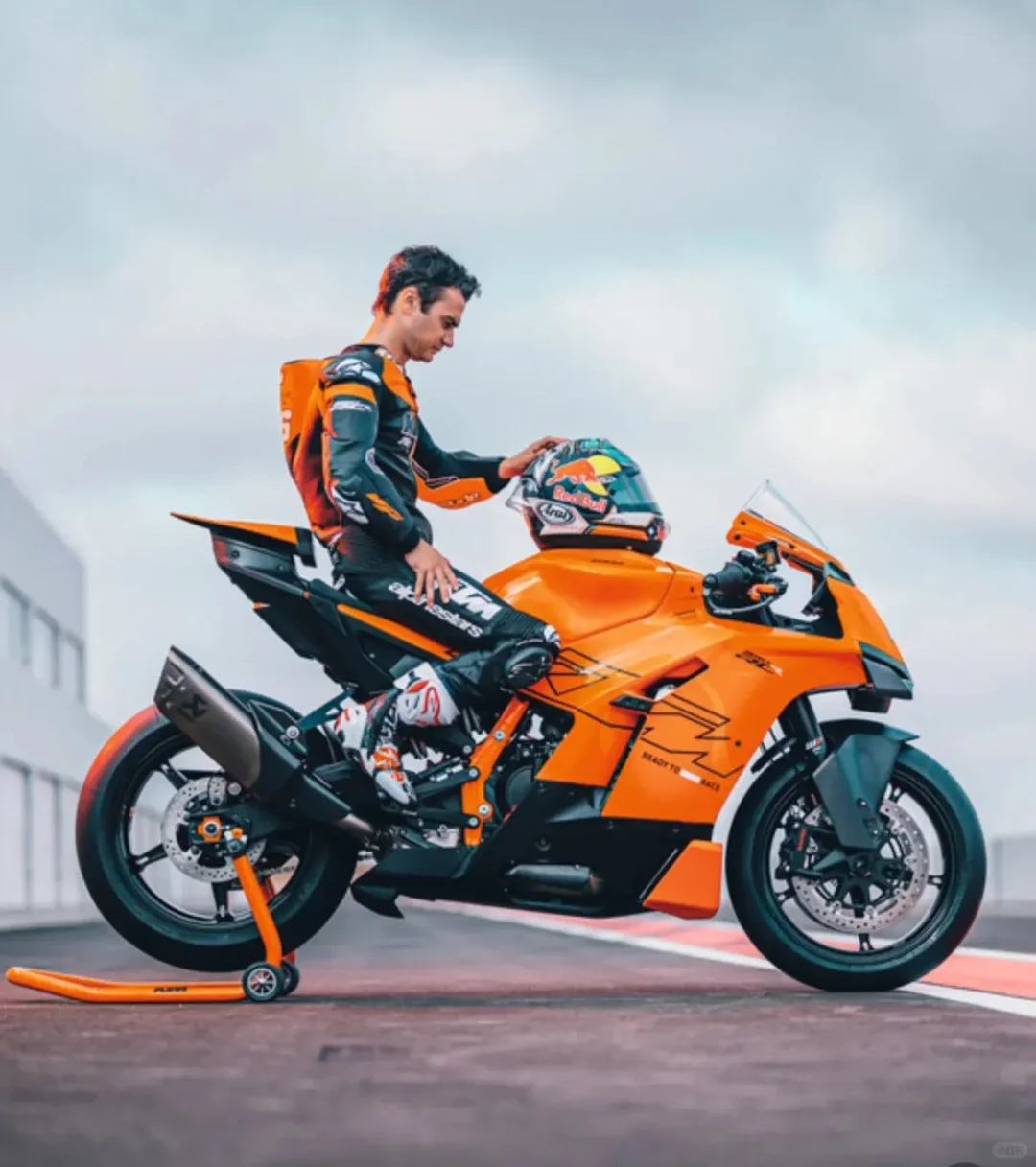 ✴️KTM 终于官宣全新 2026 KTM 990 RC R