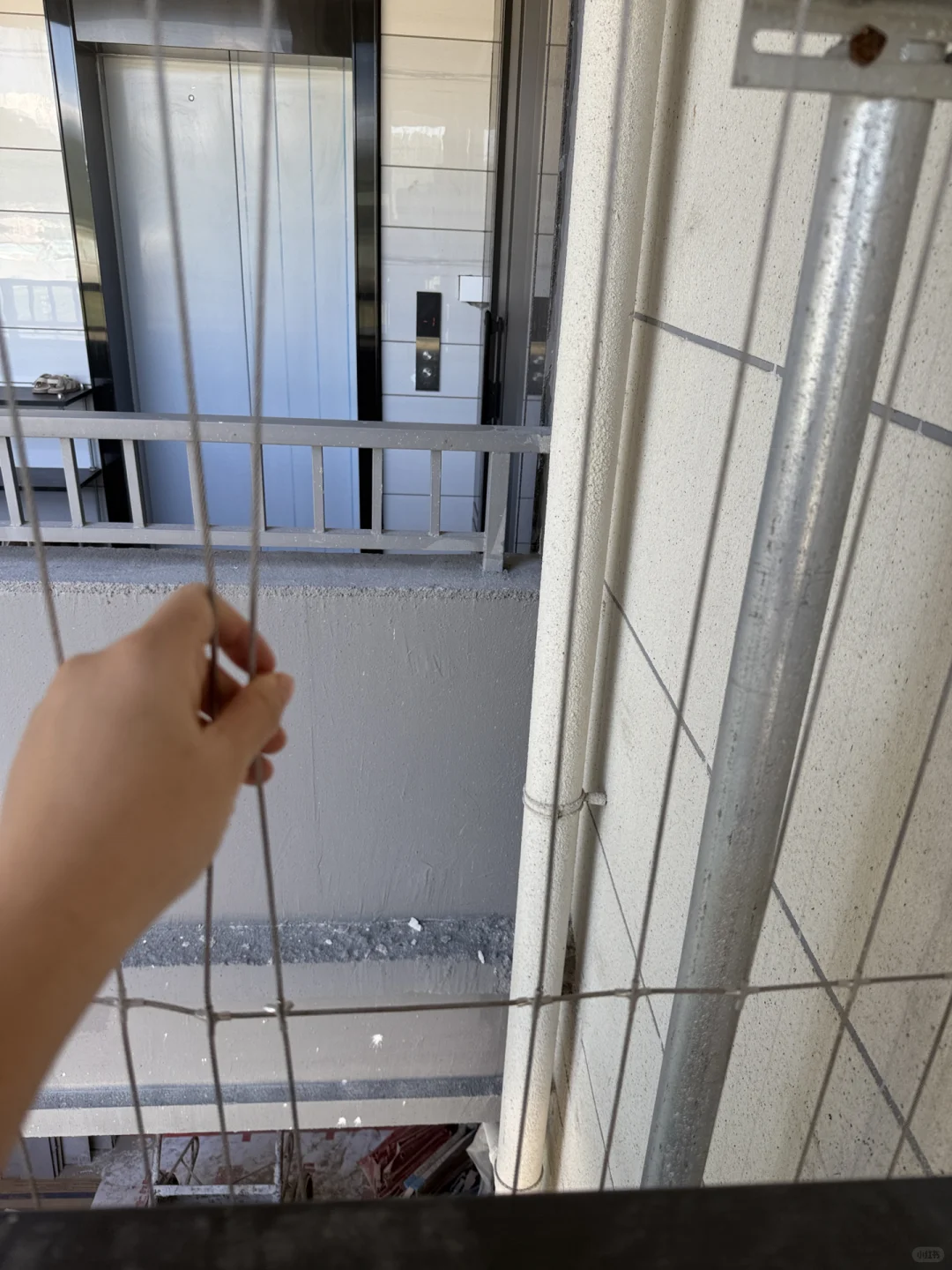 住小区里，居然被入室盗窃（未遂）