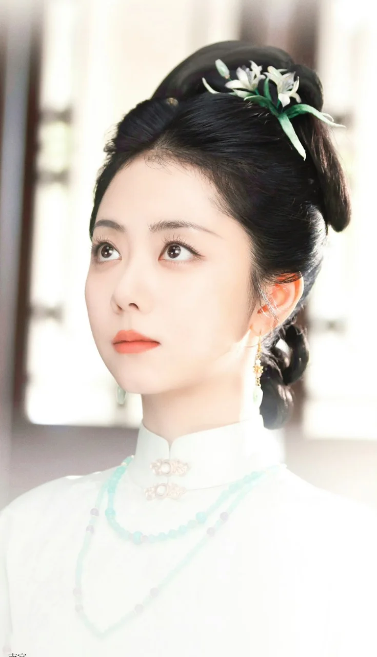 谭松韵也太适合新中式了！