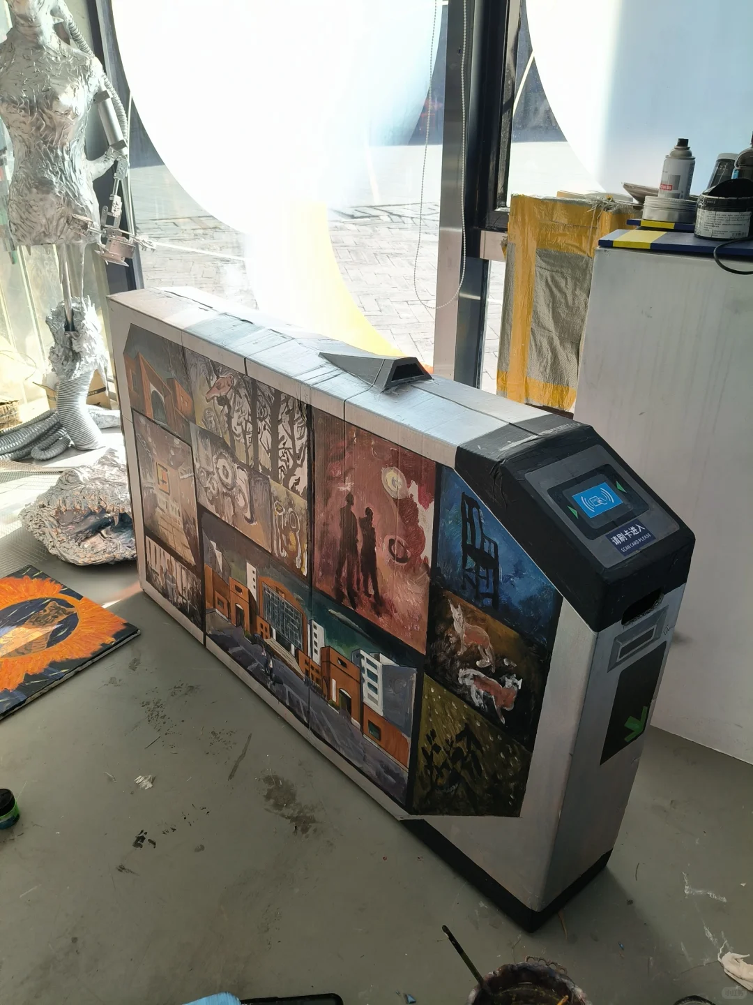 徒手制作安检闸机并在上面画画