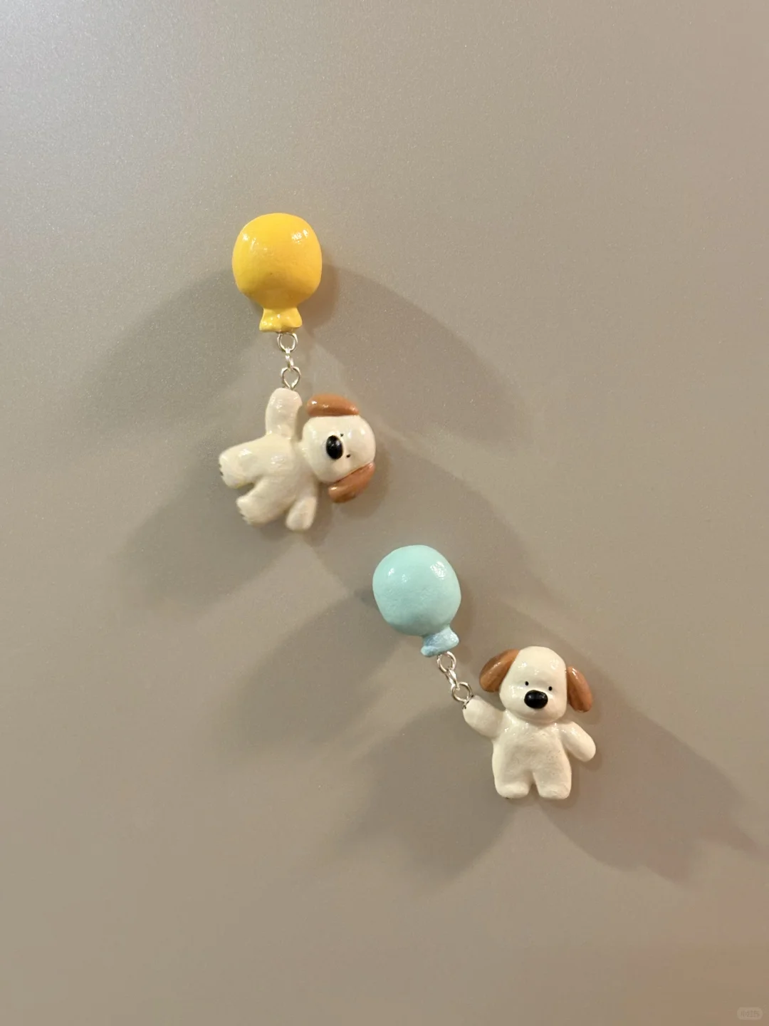 石塑粘土冰箱贴?捏了两只气球小狗?✨