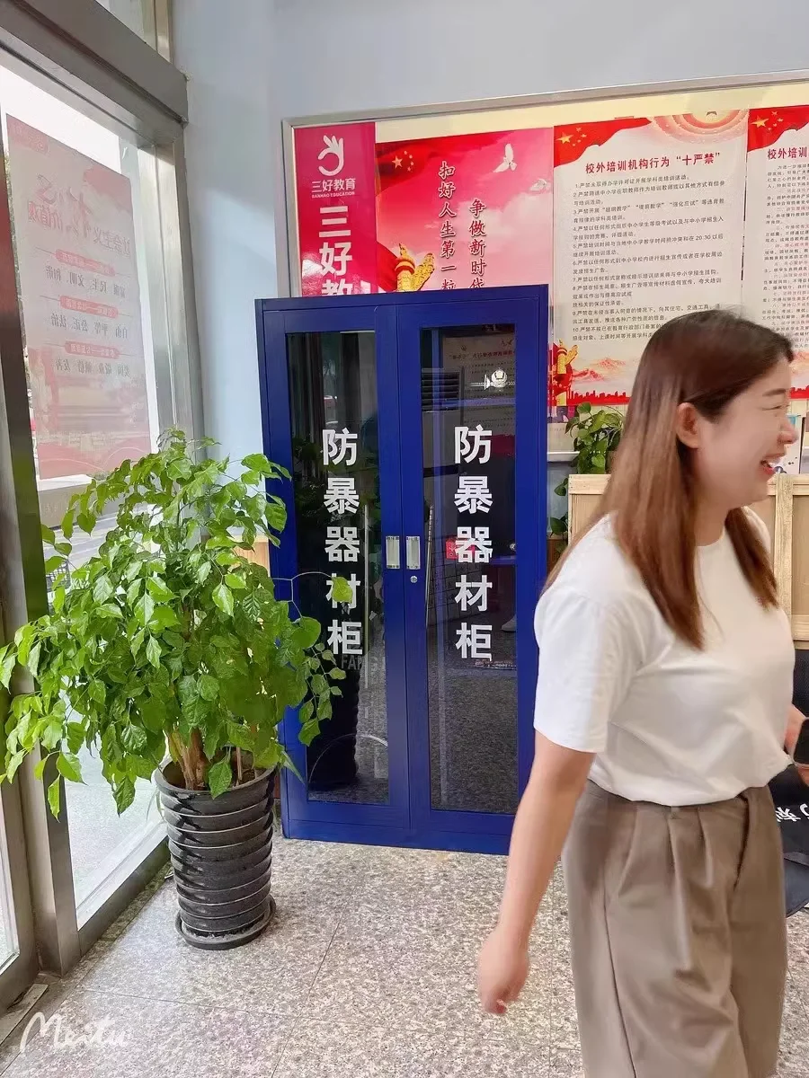 防暴器材架，安保器材厂家