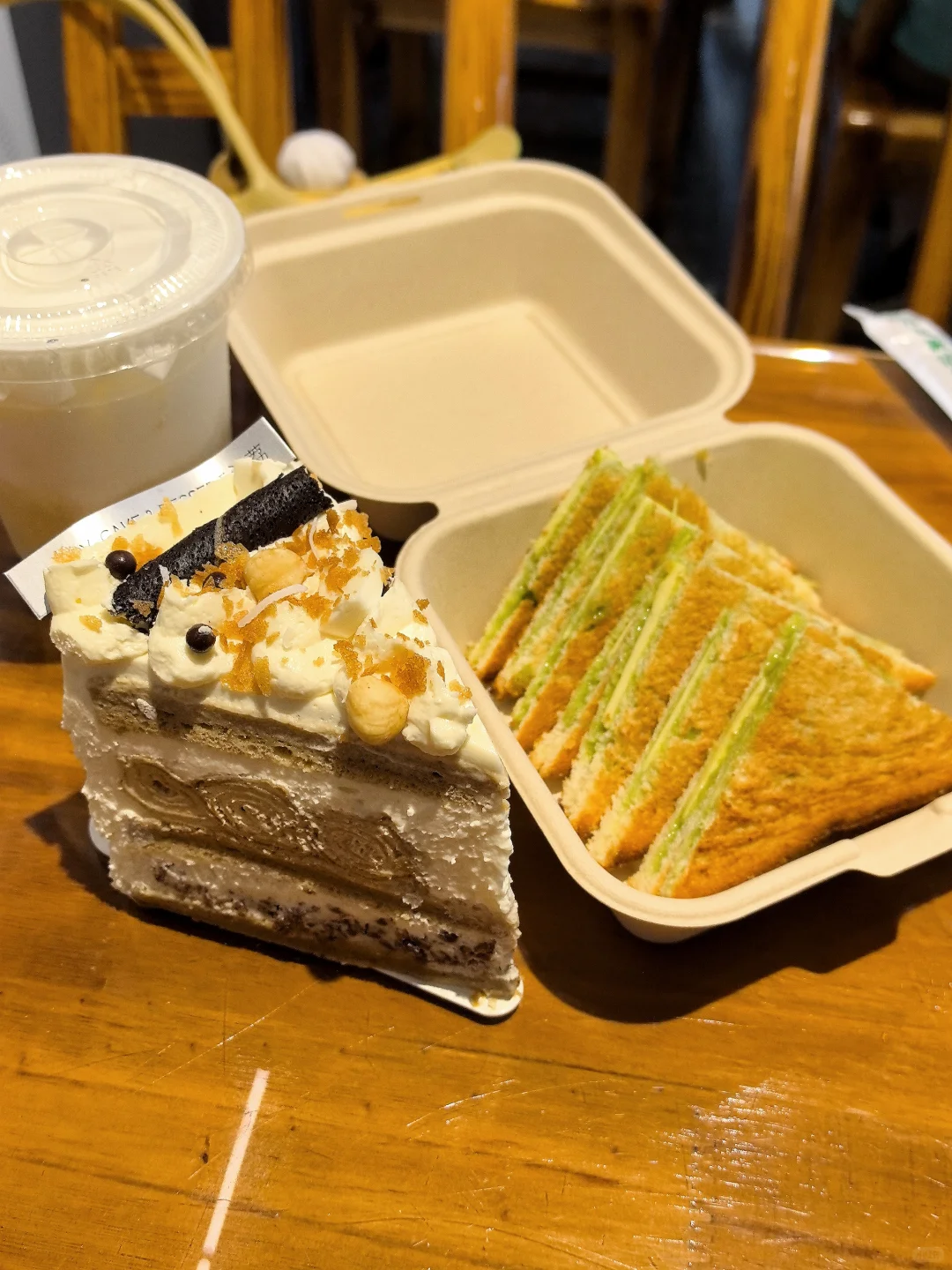 烧玻璃 拿陶瓷 探新店 喝茶 聊天