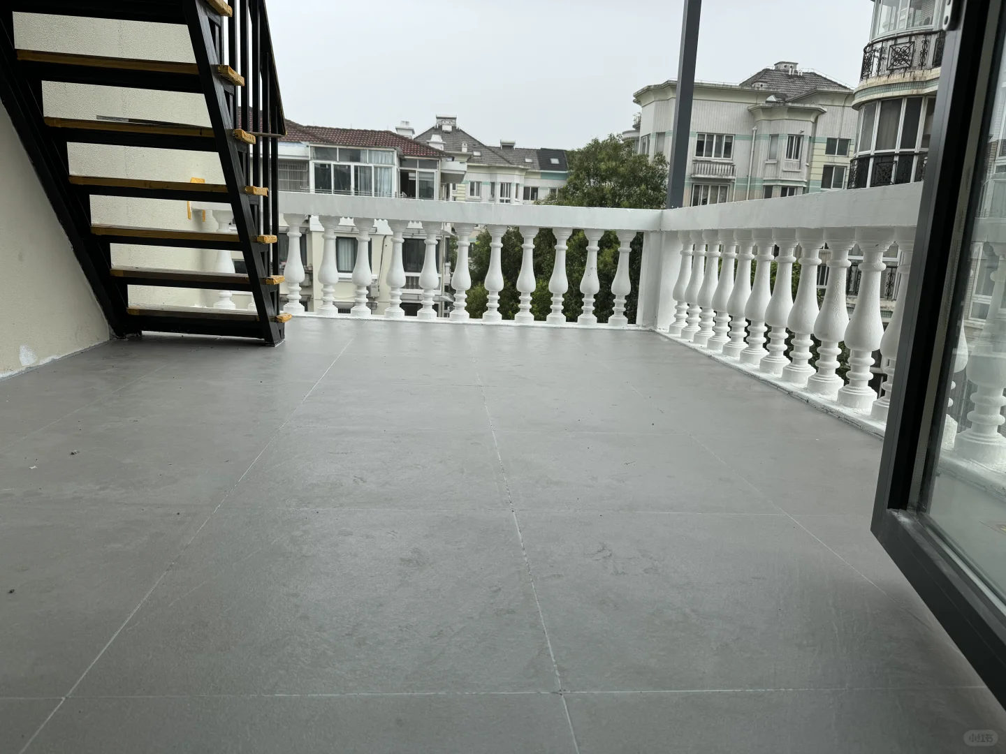 一波三折的露台防水