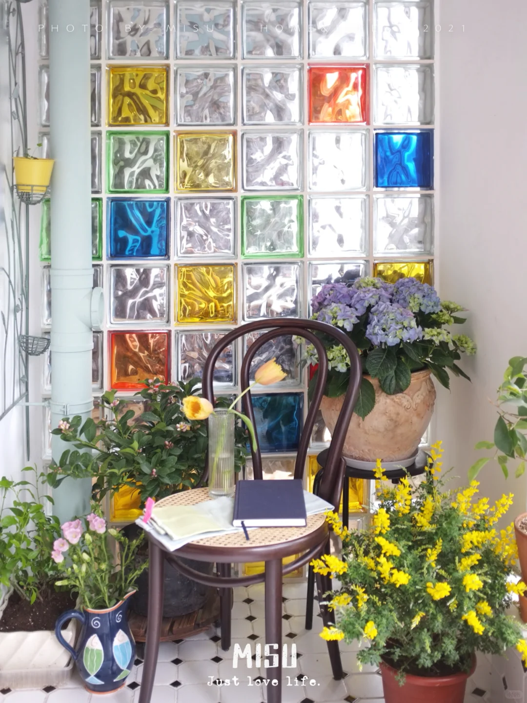 家|阳台复古玻璃砖墙,光线更好房间更显大