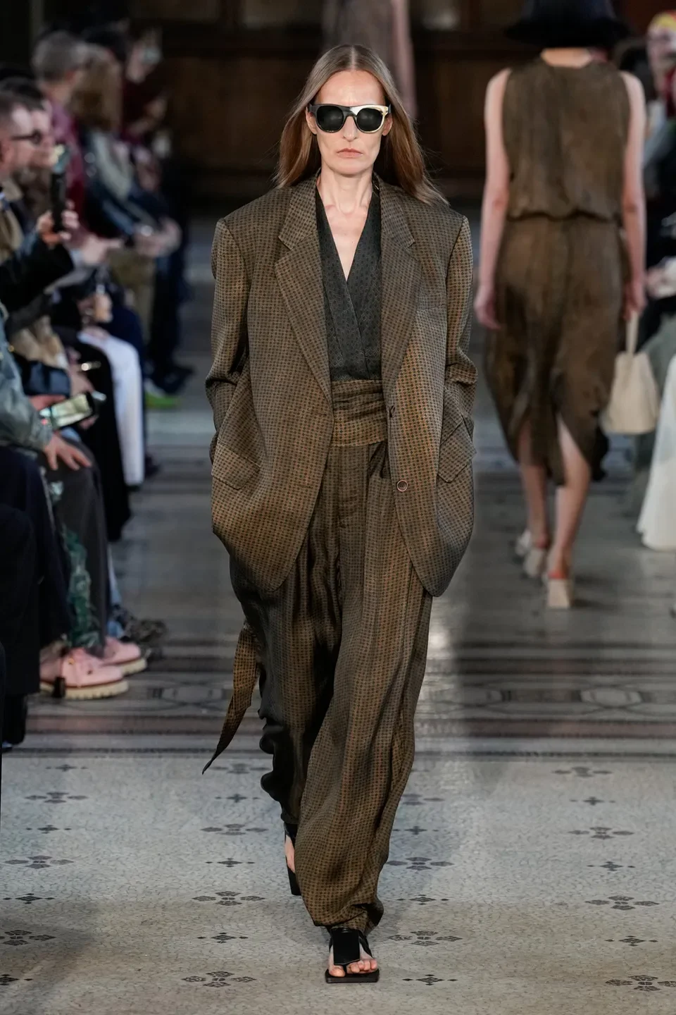 UMA WANG 2026 SS 东方禅意与西方剪裁