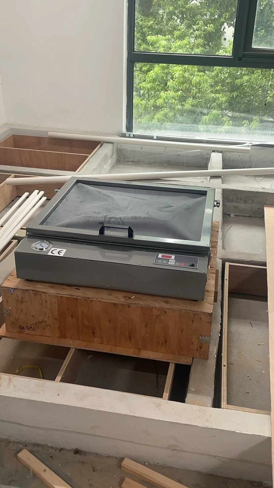 购入新的晒版机｜更有利于做珂罗版和玻璃蓝