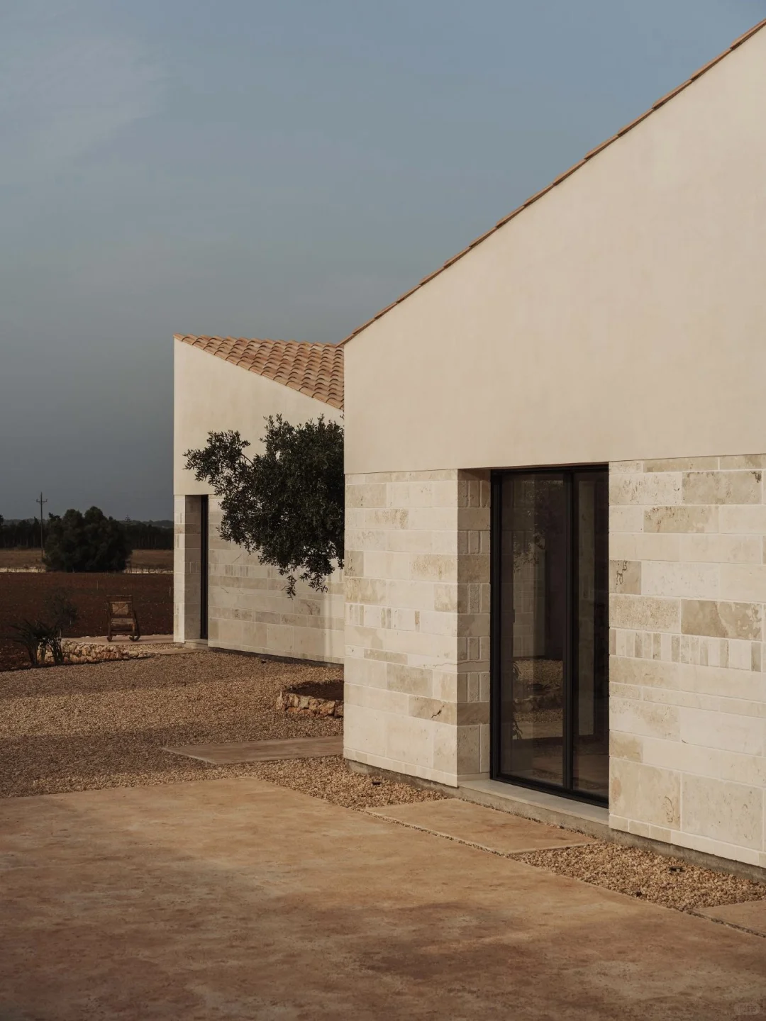 乡野美学|把建筑隐入泥土,与土地重修旧好