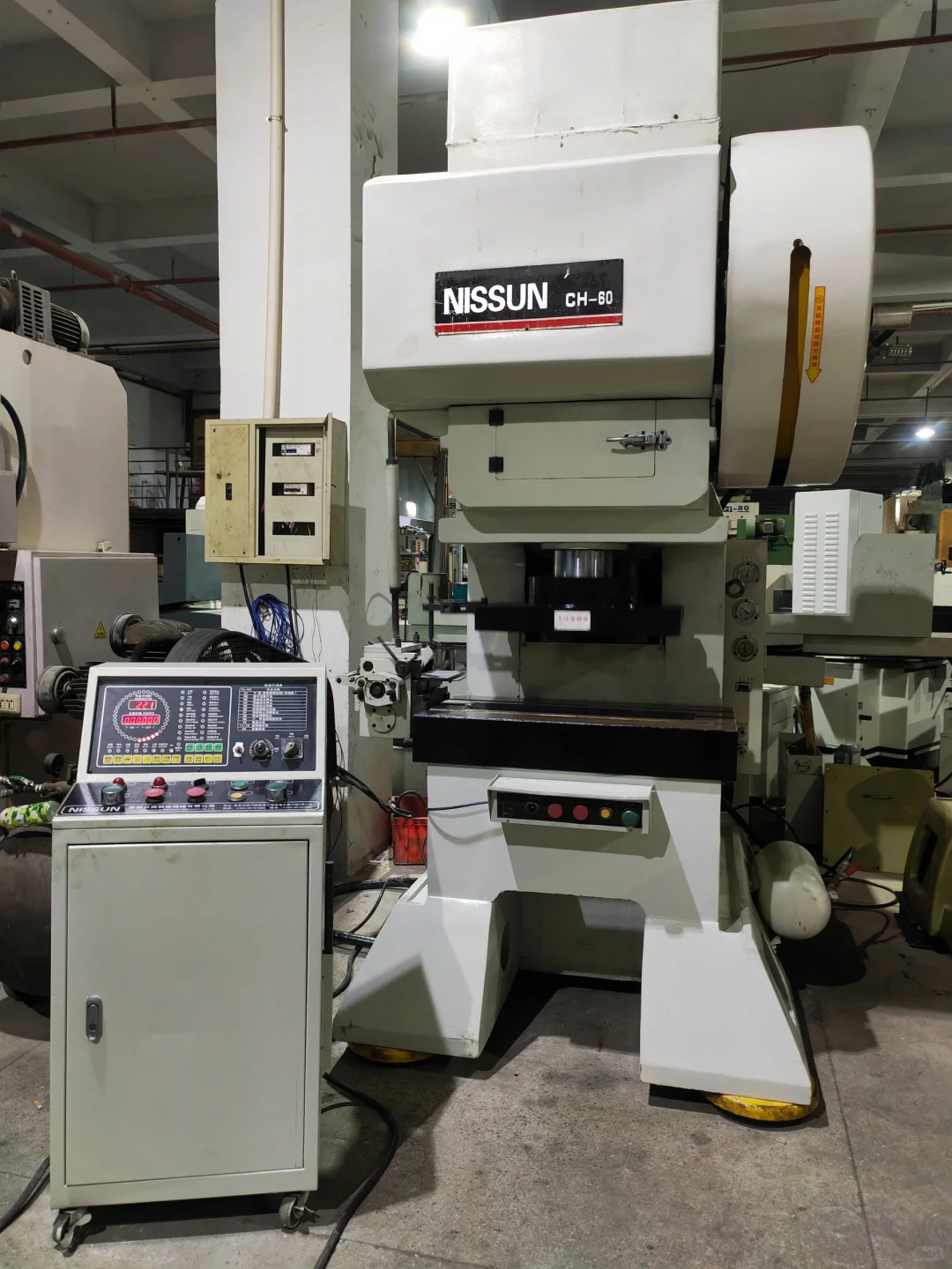 大量高速冲床现货