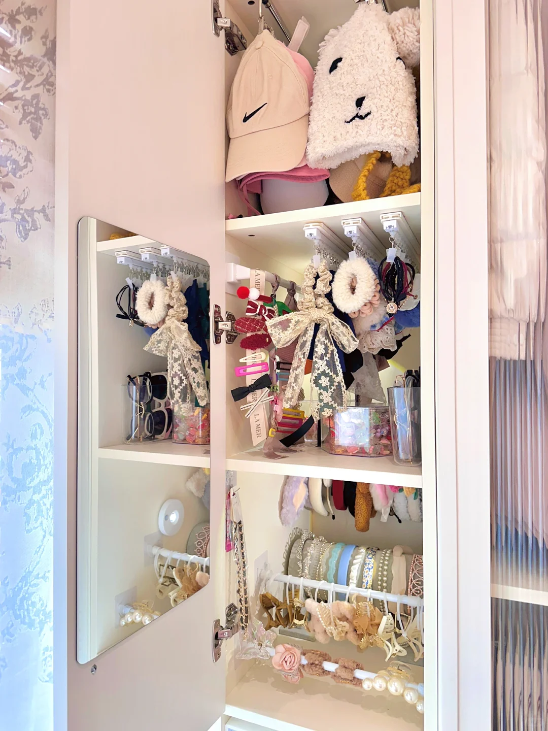 不到百元！！自己在家就能DIY的饰品柜?